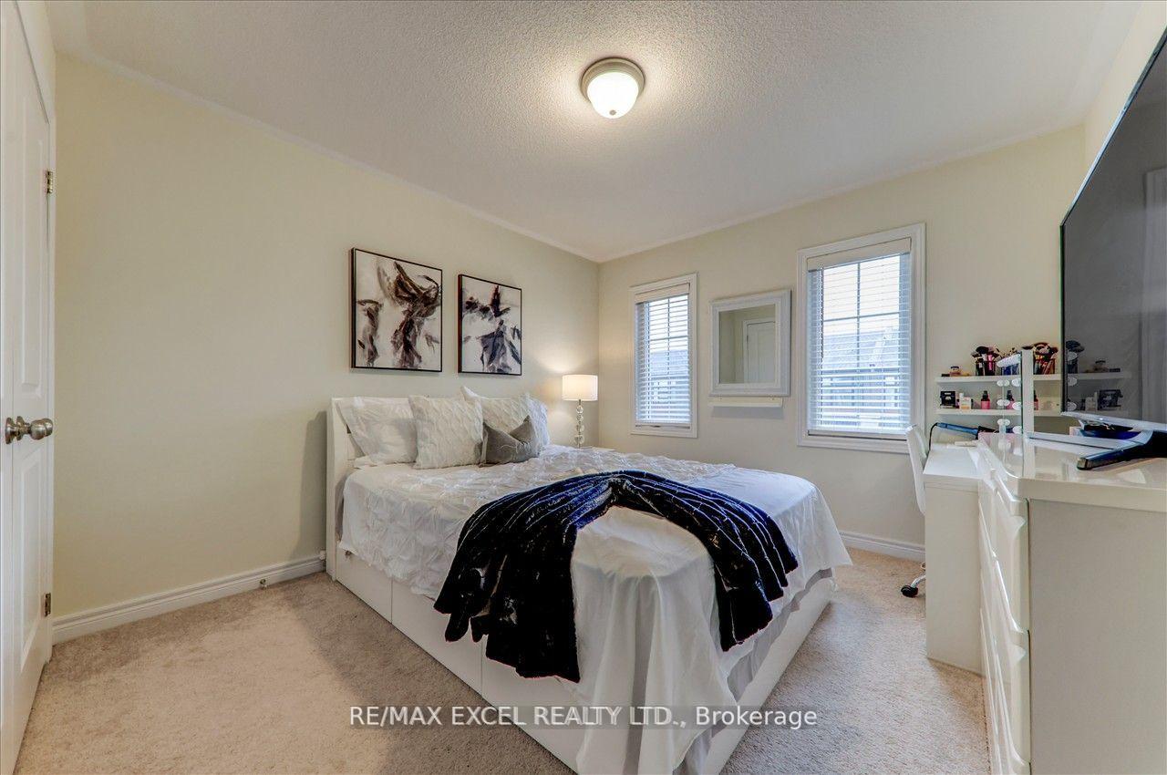 Photo 27 of 1063 Skyridge Boulevard, Pickering, Rural Pickering — HOMEH