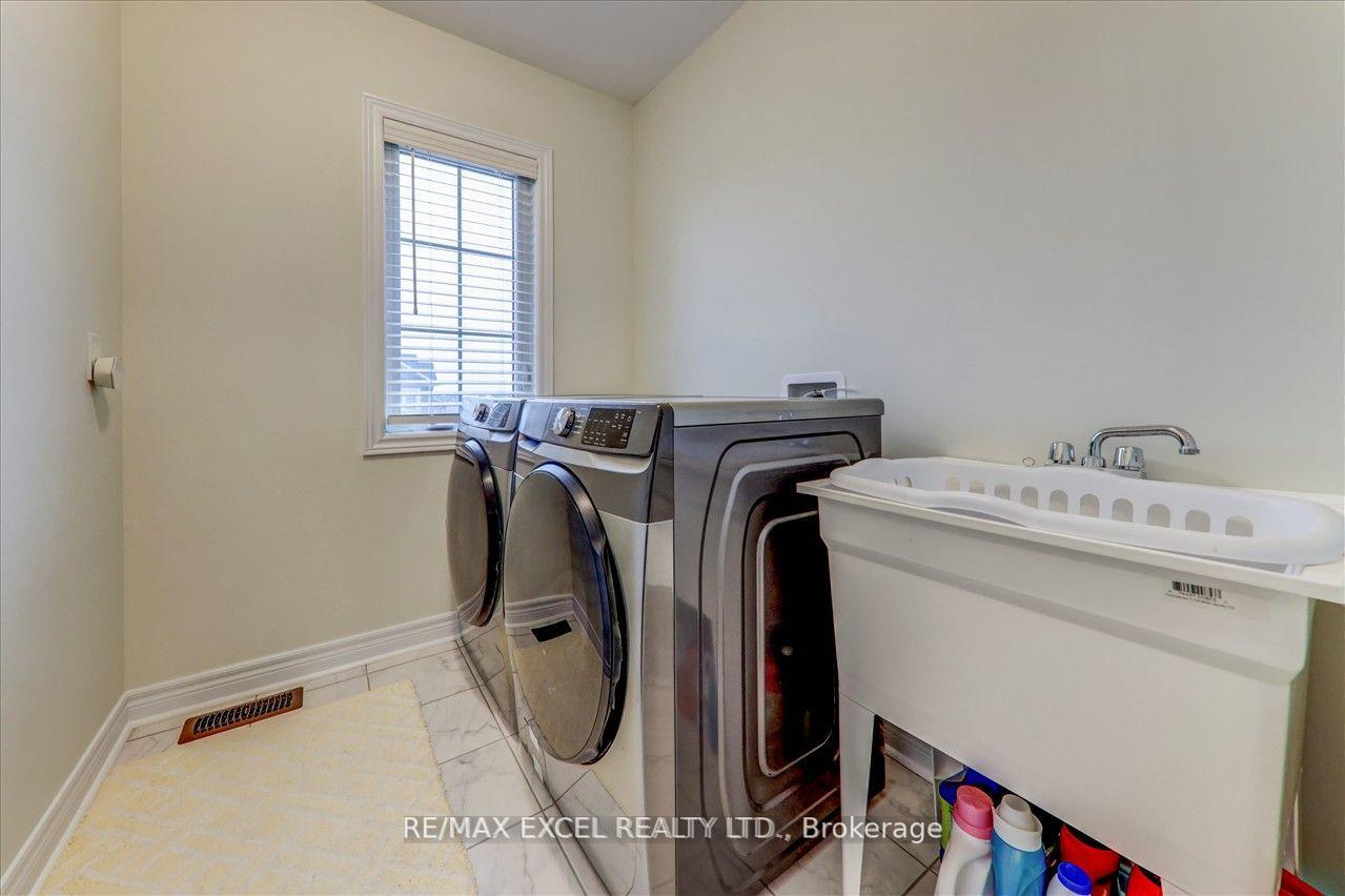 Photo 29 of 1063 Skyridge Boulevard, Pickering, Rural Pickering — HOMEH