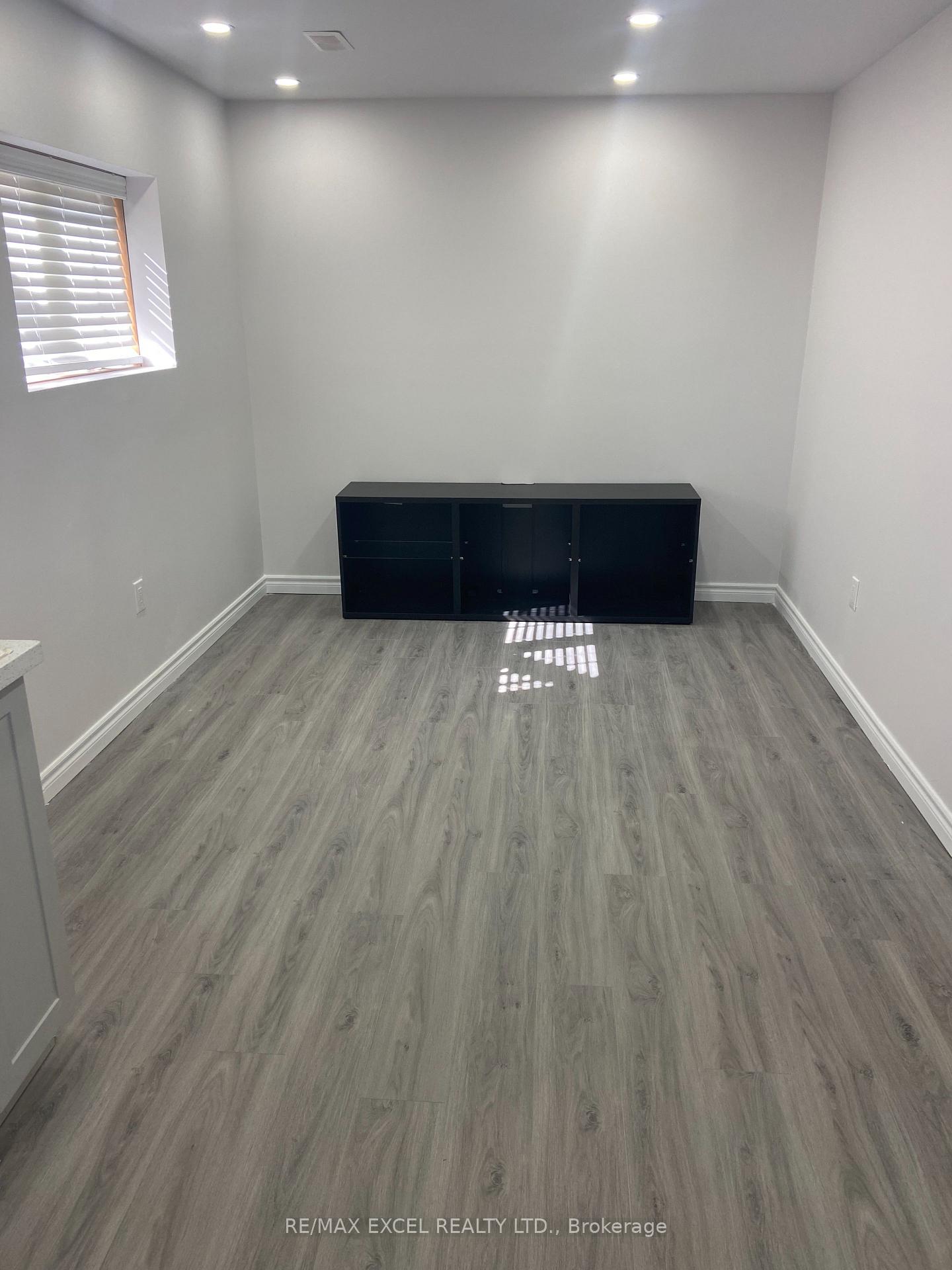 Photo 32 of 1063 Skyridge Boulevard, Pickering, Rural Pickering — HOMEH