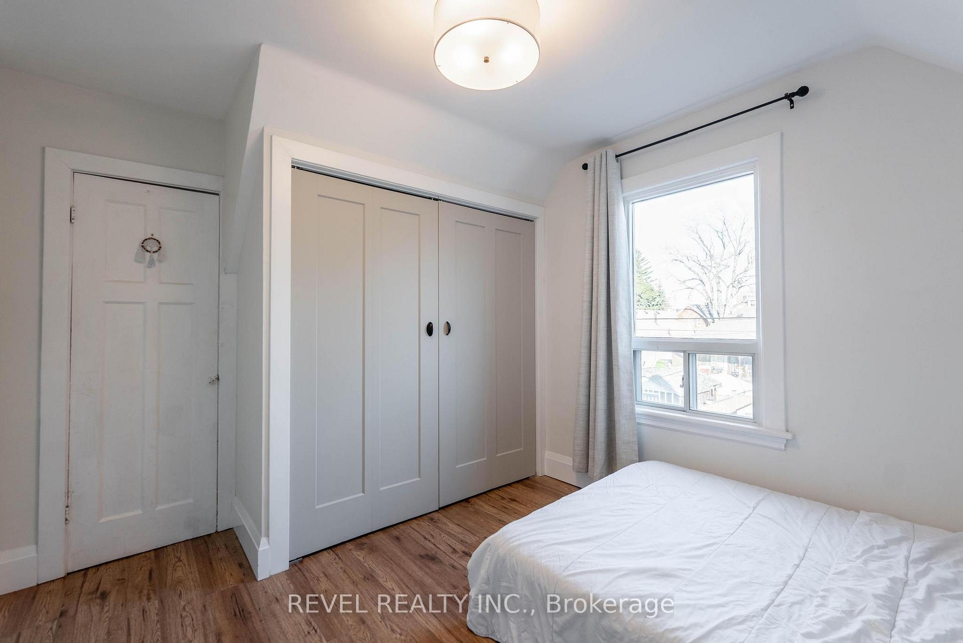 Photo 12 of 64 Barons Avenue N, Hamilton, Homeside — HOMEH