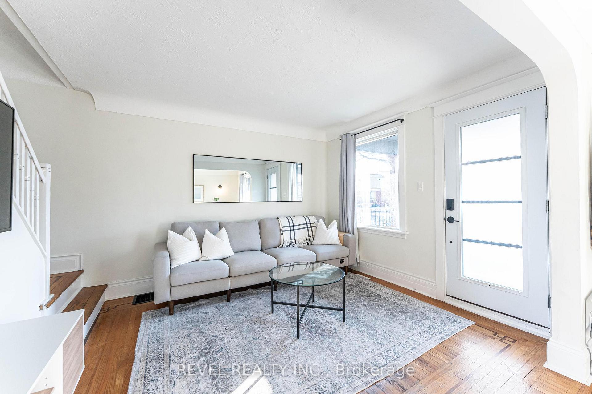 Photo 19 of 64 Barons Avenue N, Hamilton, Homeside — HOMEH