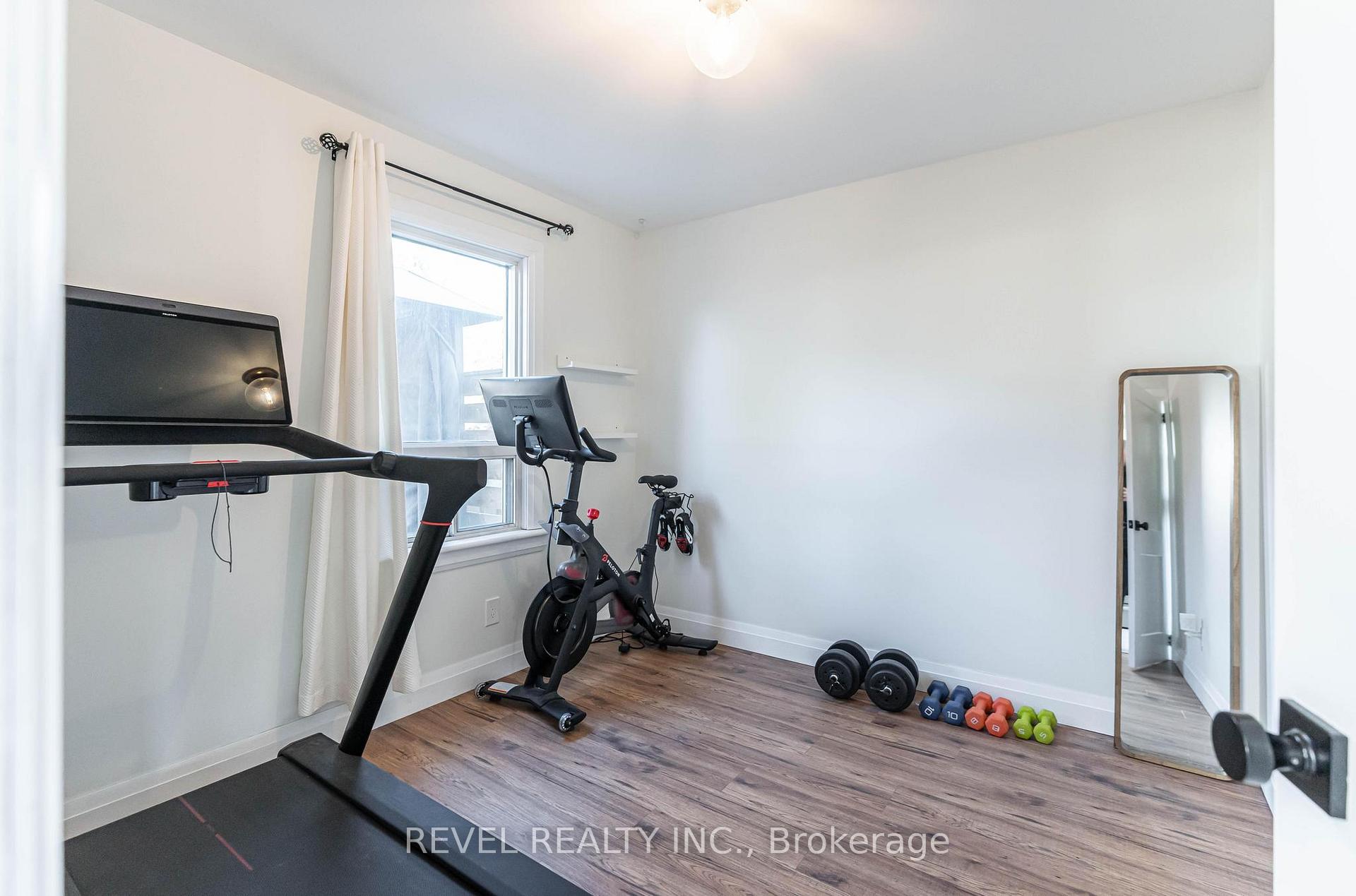 Photo 25 of 64 Barons Avenue N, Hamilton, Homeside — HOMEH