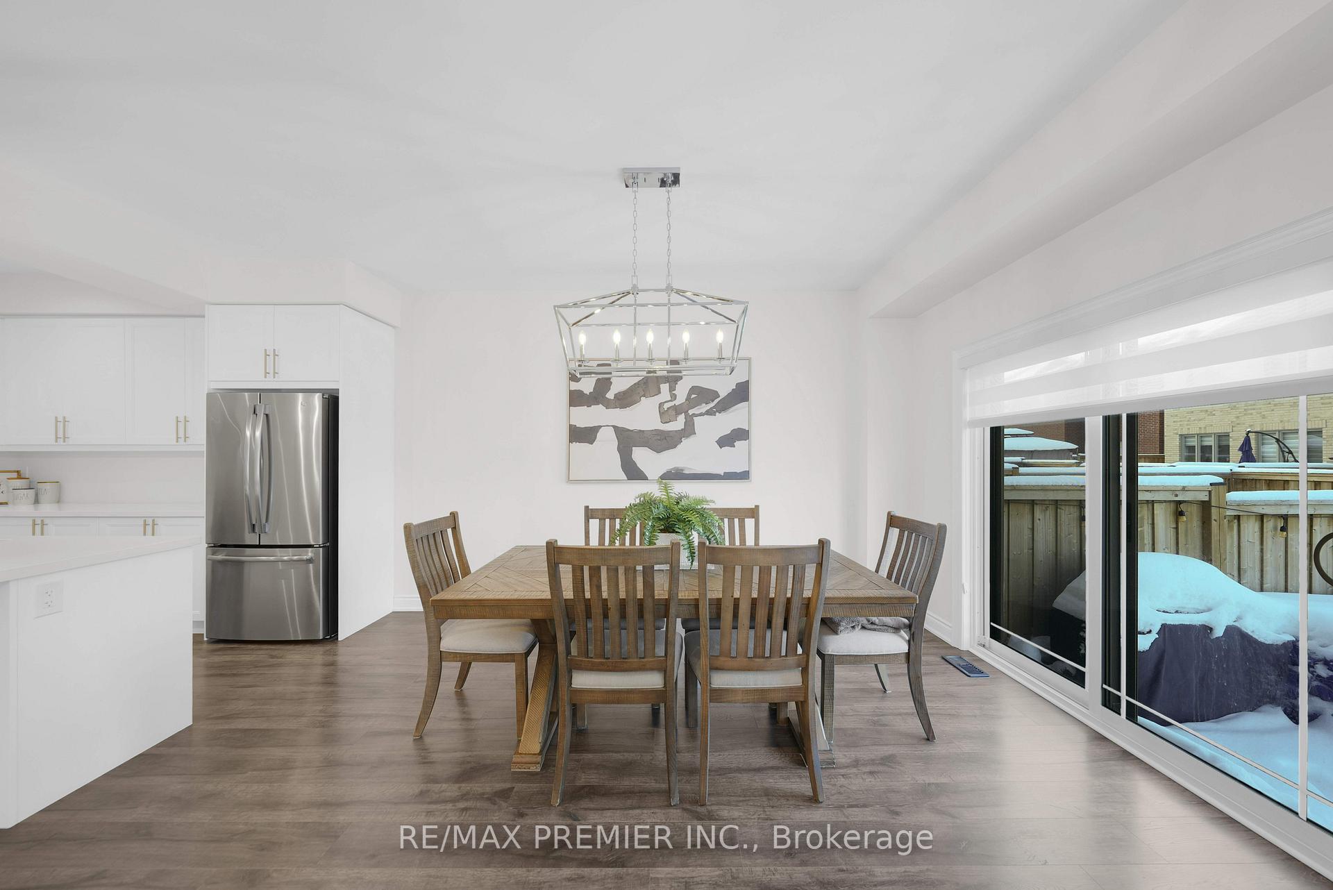 Photo 12 of 2 Arnold Crescent, New Tecumseth, Rural New Tecumseth — HOMEH