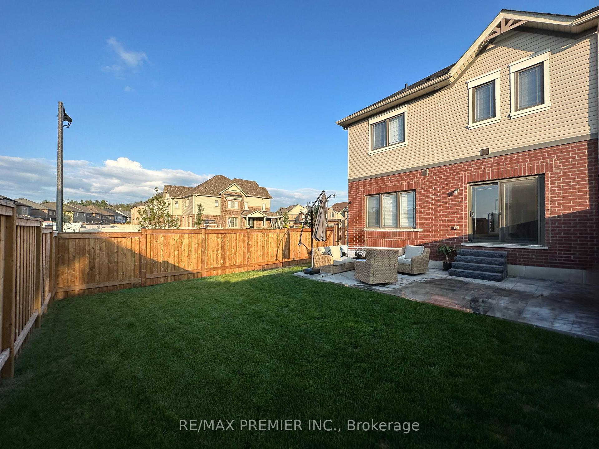 Photo 35 of 2 Arnold Crescent, New Tecumseth, Rural New Tecumseth — HOMEH