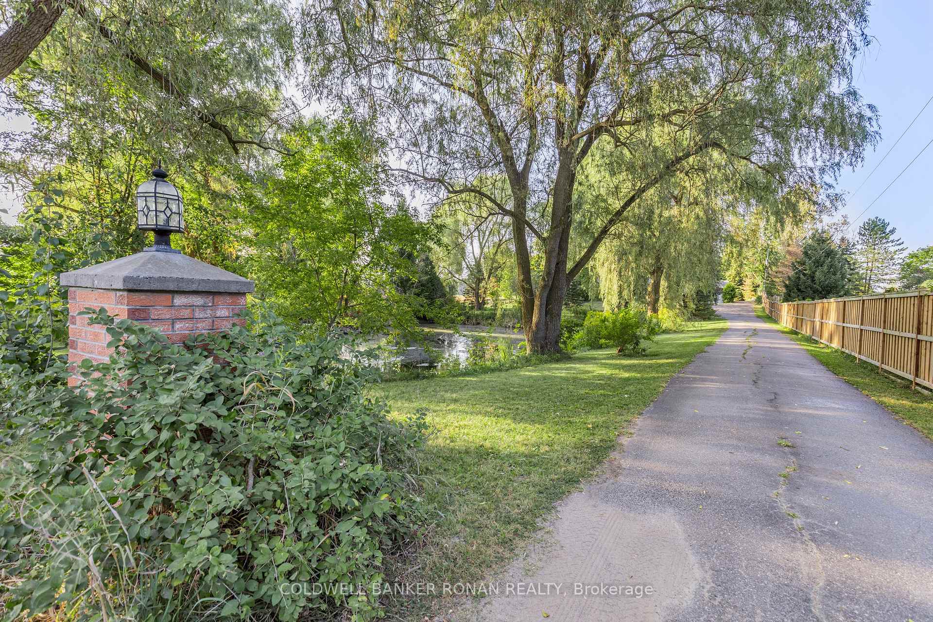 Photo 3 of 7020 6th Line, New Tecumseth, Tottenham — HOMEH
