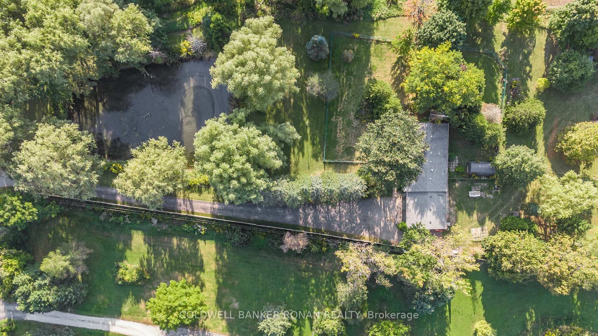 Photo 4 of 7020 6th Line, New Tecumseth, Tottenham — HOMEH