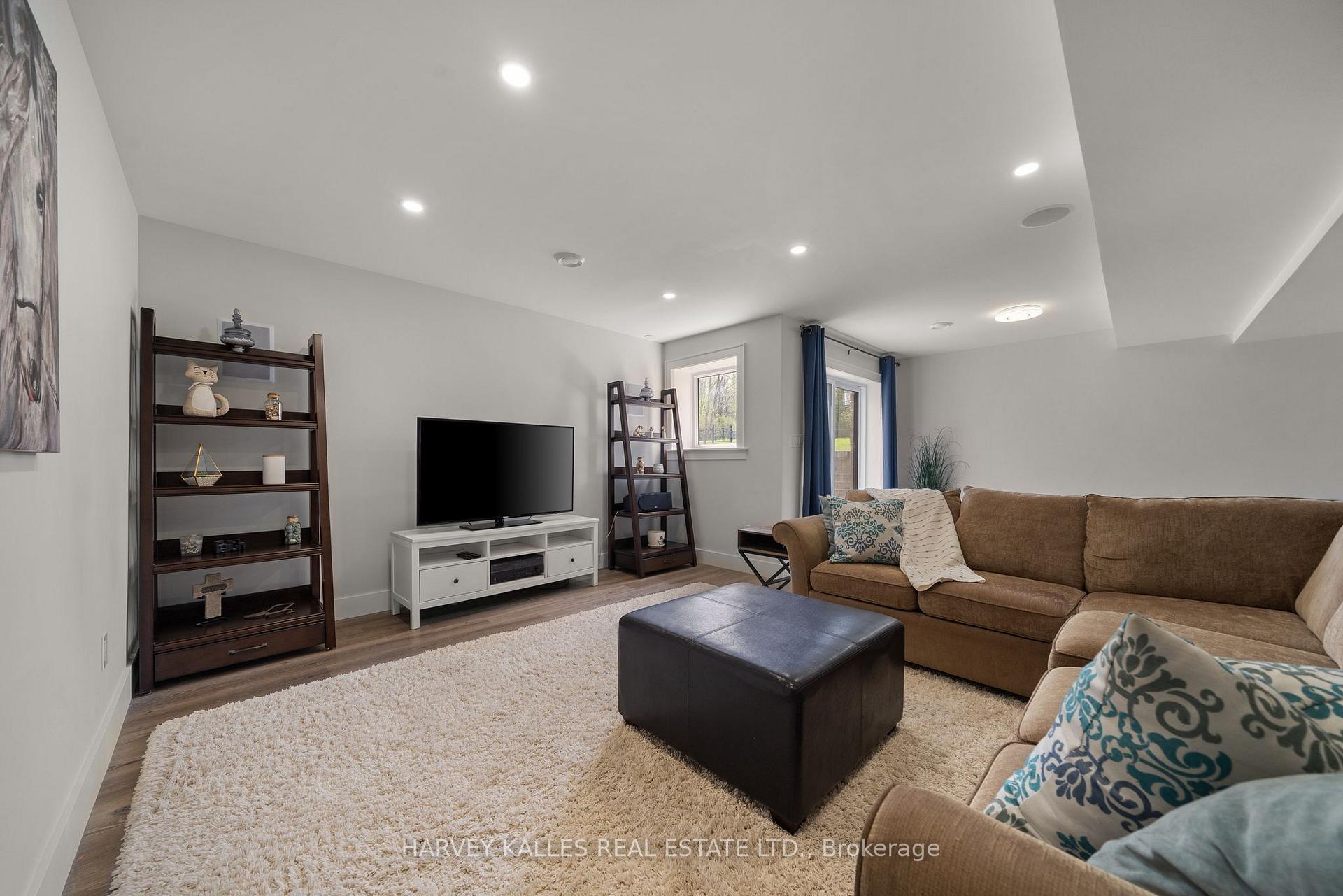 Photo 21 of 498 Mackenzie Road, Quinte West, Sidney Ward — HOMEH