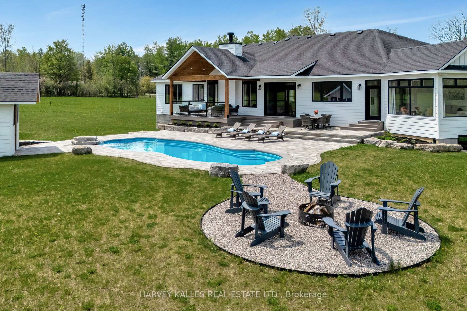 Photo 34 of 498 Mackenzie Road, Quinte West, Sidney Ward — HOMEH