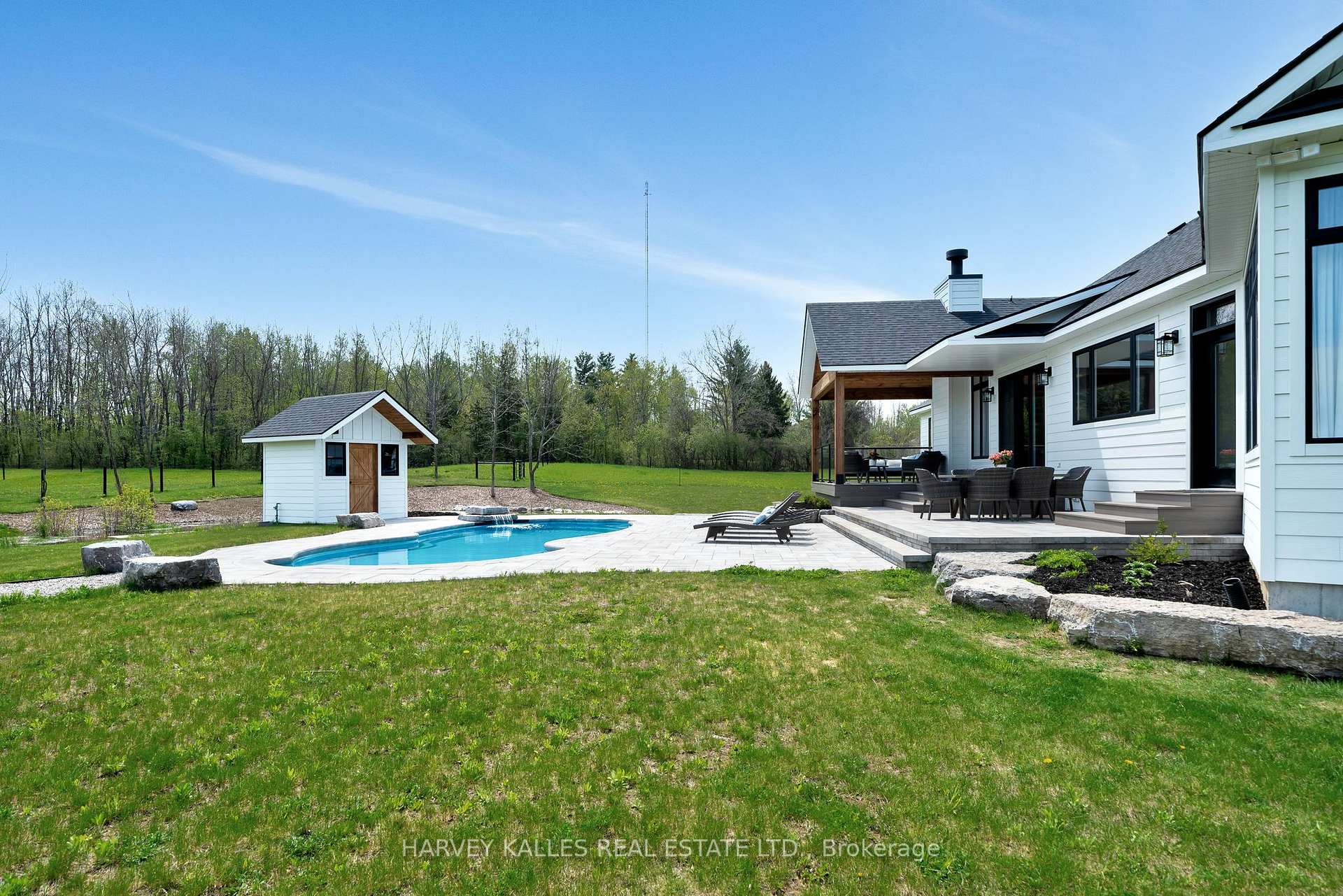 Photo 39 of 498 Mackenzie Road, Quinte West, Sidney Ward — HOMEH