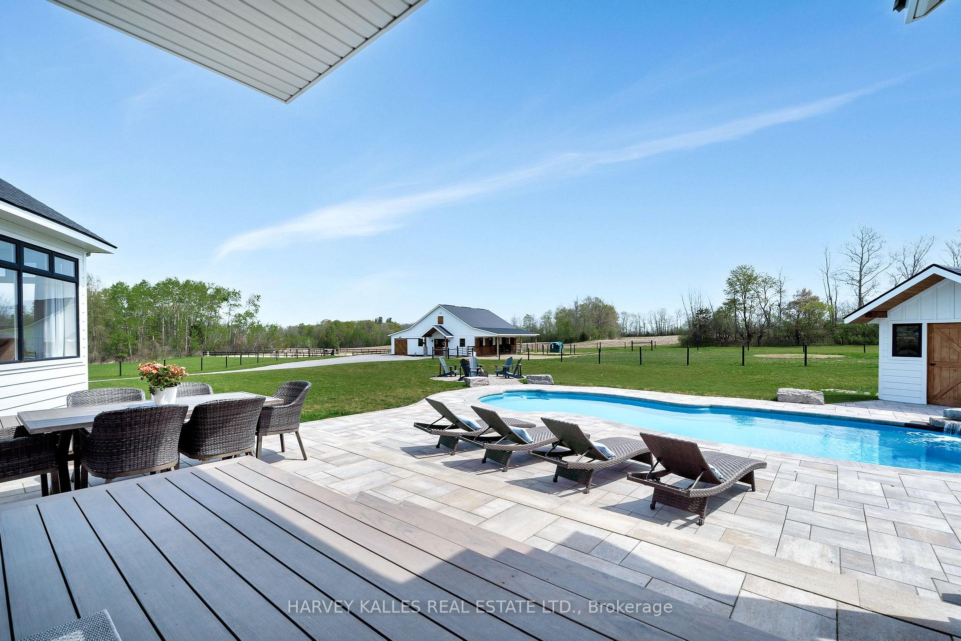 Photo 36 of 498 Mackenzie Road, Quinte West, Sidney Ward — HOMEH