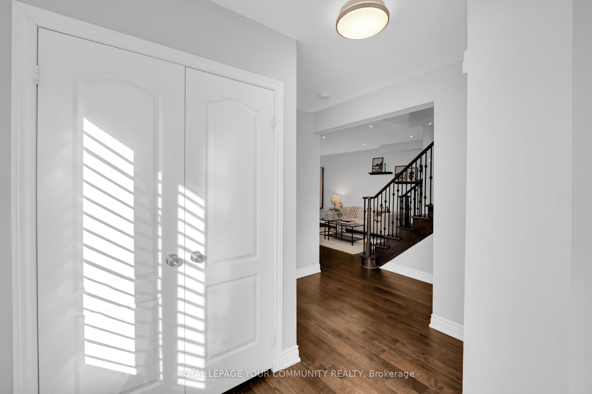 Photo 3 of 28 Kildrummy Gate, Vaughan, Maple — HOMEH