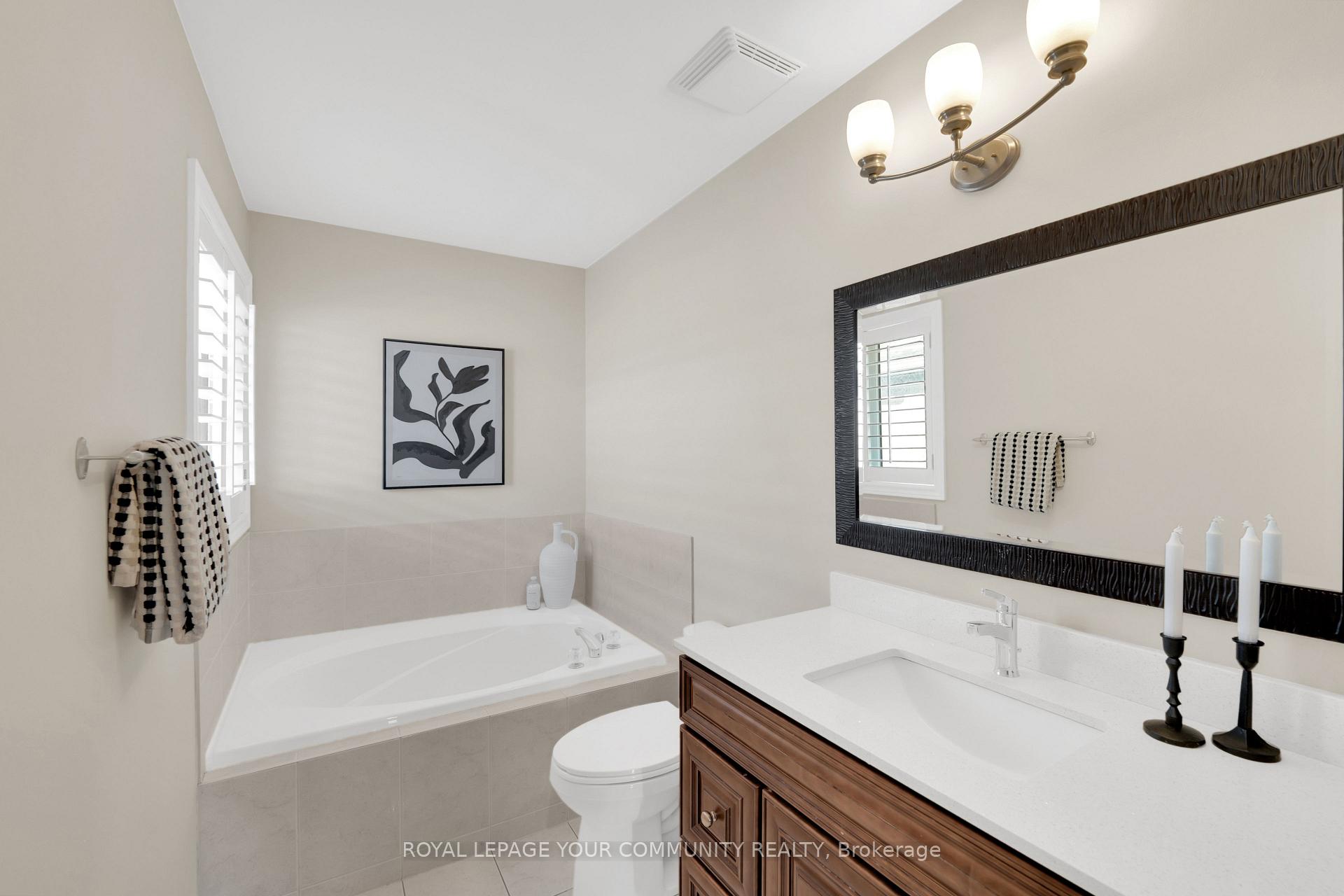 Photo 18 of 28 Kildrummy Gate, Vaughan, Maple — HOMEH