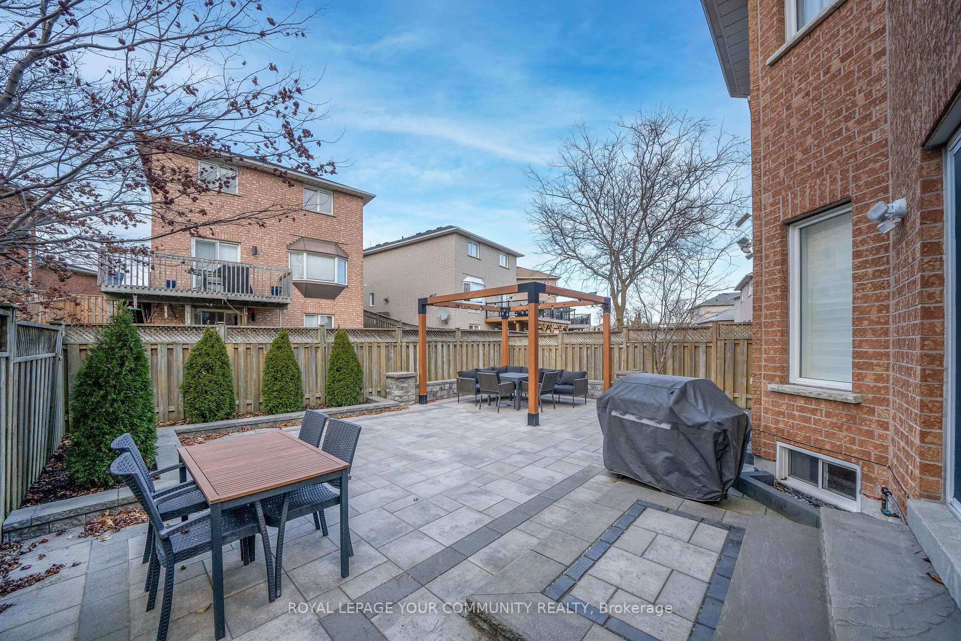 Photo 37 of 28 Kildrummy Gate, Vaughan, Maple — HOMEH