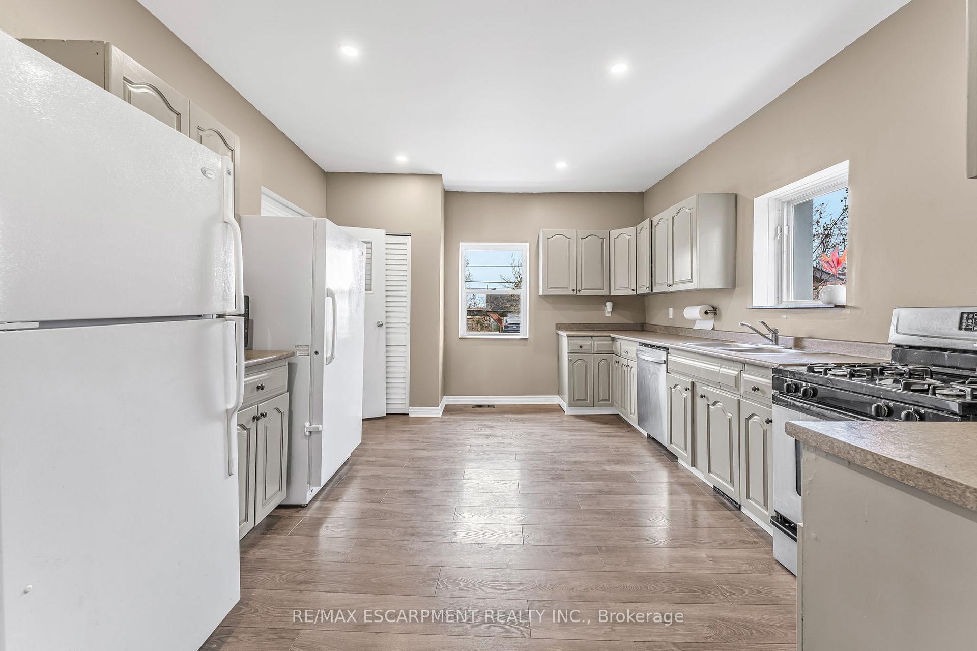 Photo 27 of 424 Broad Street E, Haldimand, Dunnville — HOMEH