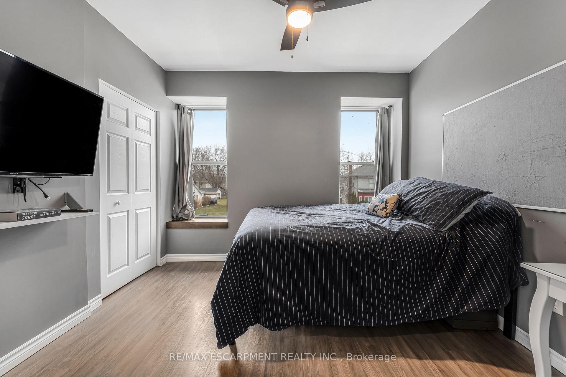 Photo 14 of 424 Broad Street E, Haldimand, Dunnville — HOMEH