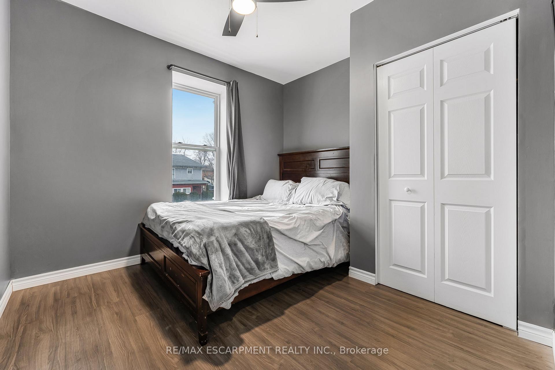 Photo 12 of 424 Broad Street E, Haldimand, Dunnville — HOMEH