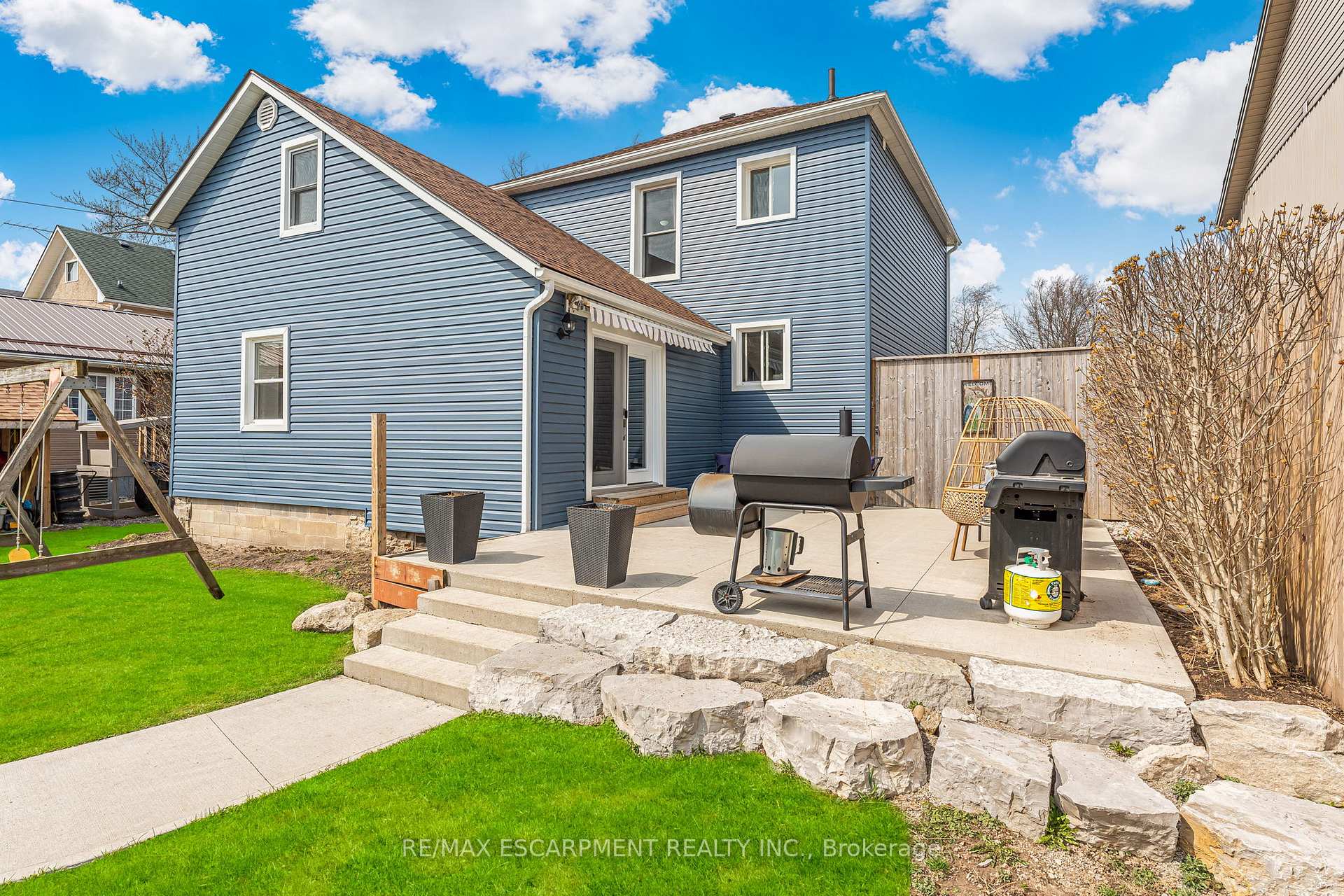 Photo 33 of 424 Broad Street E, Haldimand, Dunnville — HOMEH
