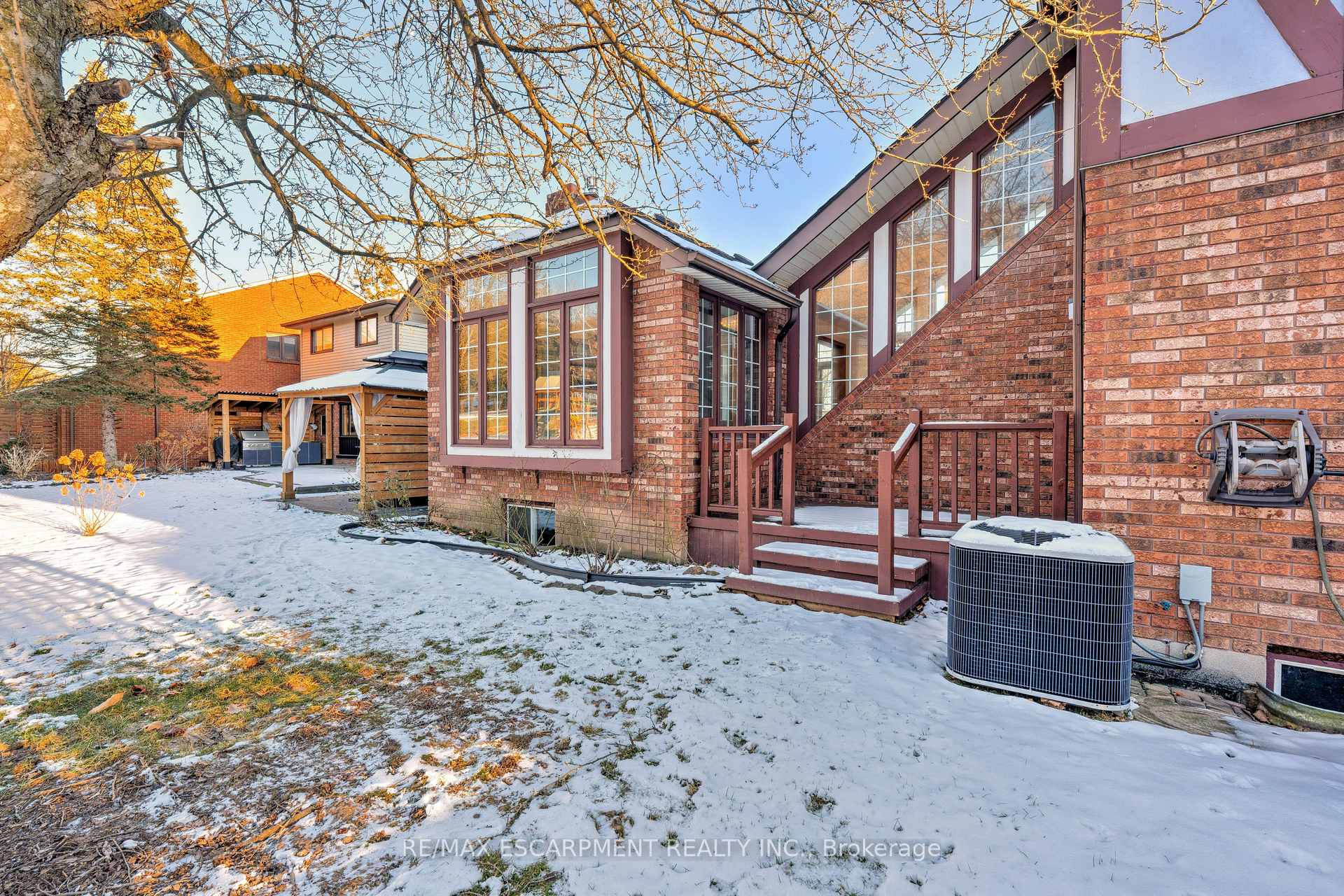Photo 24 of 77 Watson's Lane, Hamilton, Dundas — HOMEH