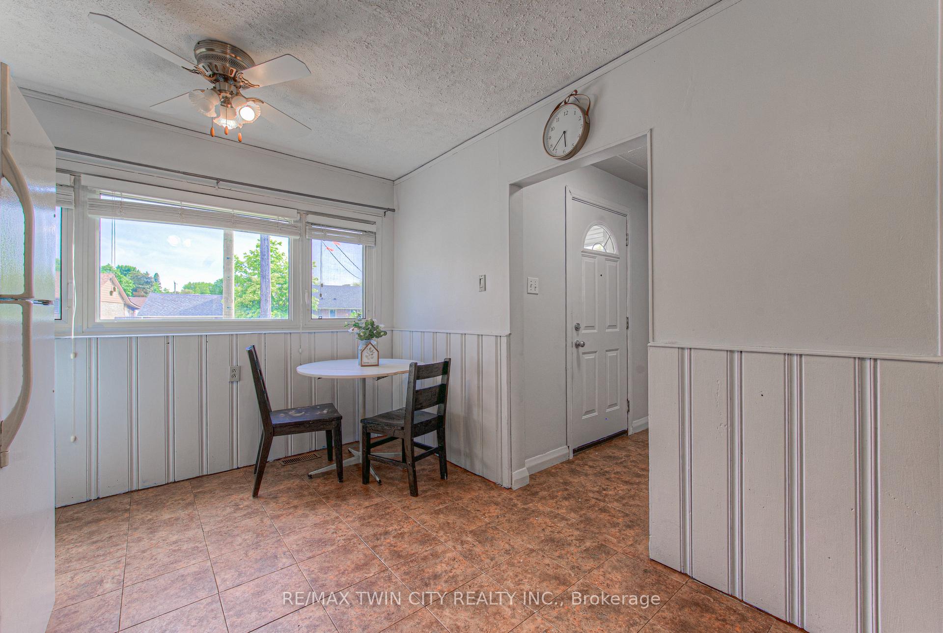 Photo 8 of 146 Wilson Avenue, Kitchener — HOMEH