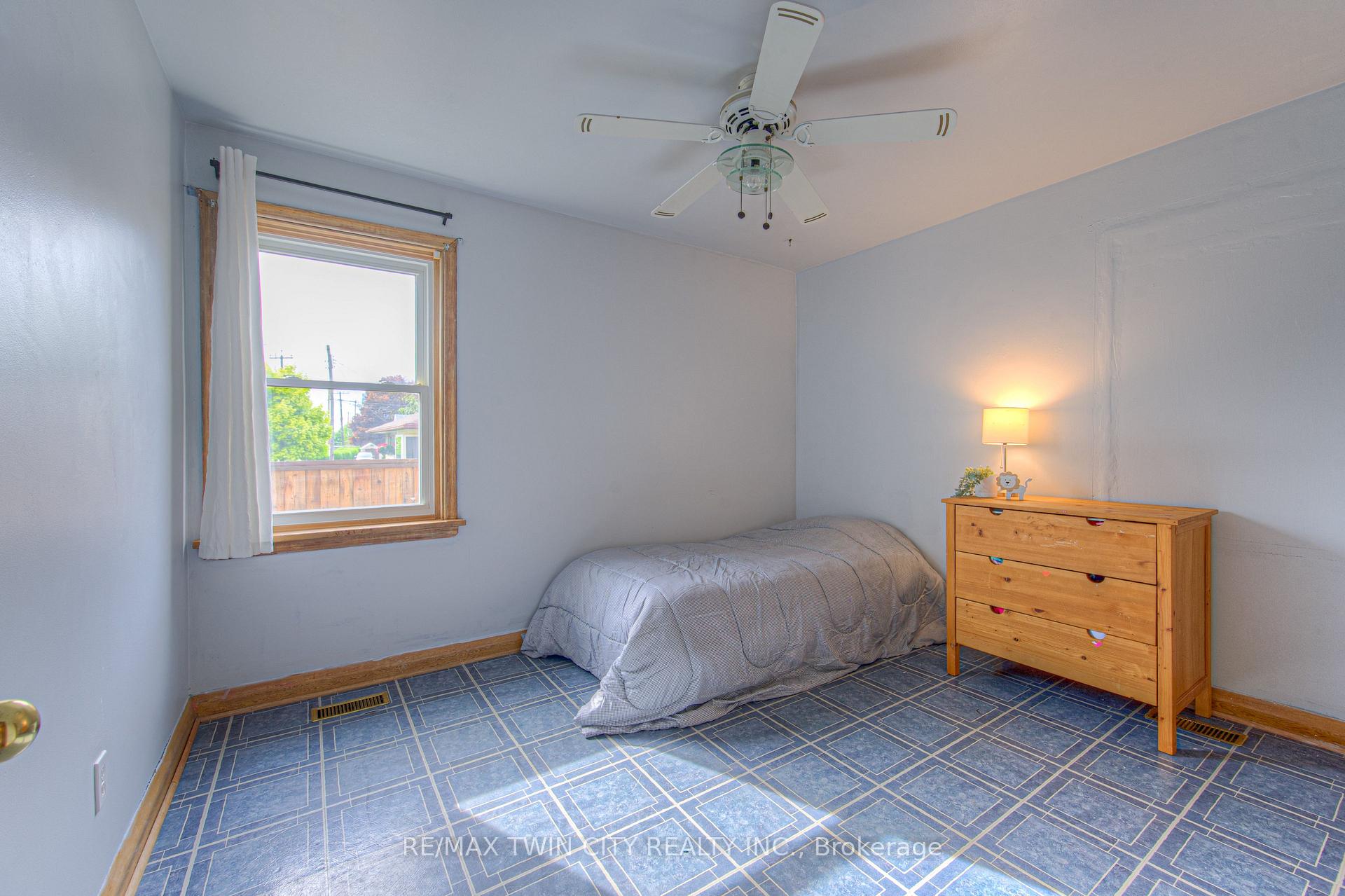 Photo 14 of 146 Wilson Avenue, Kitchener — HOMEH