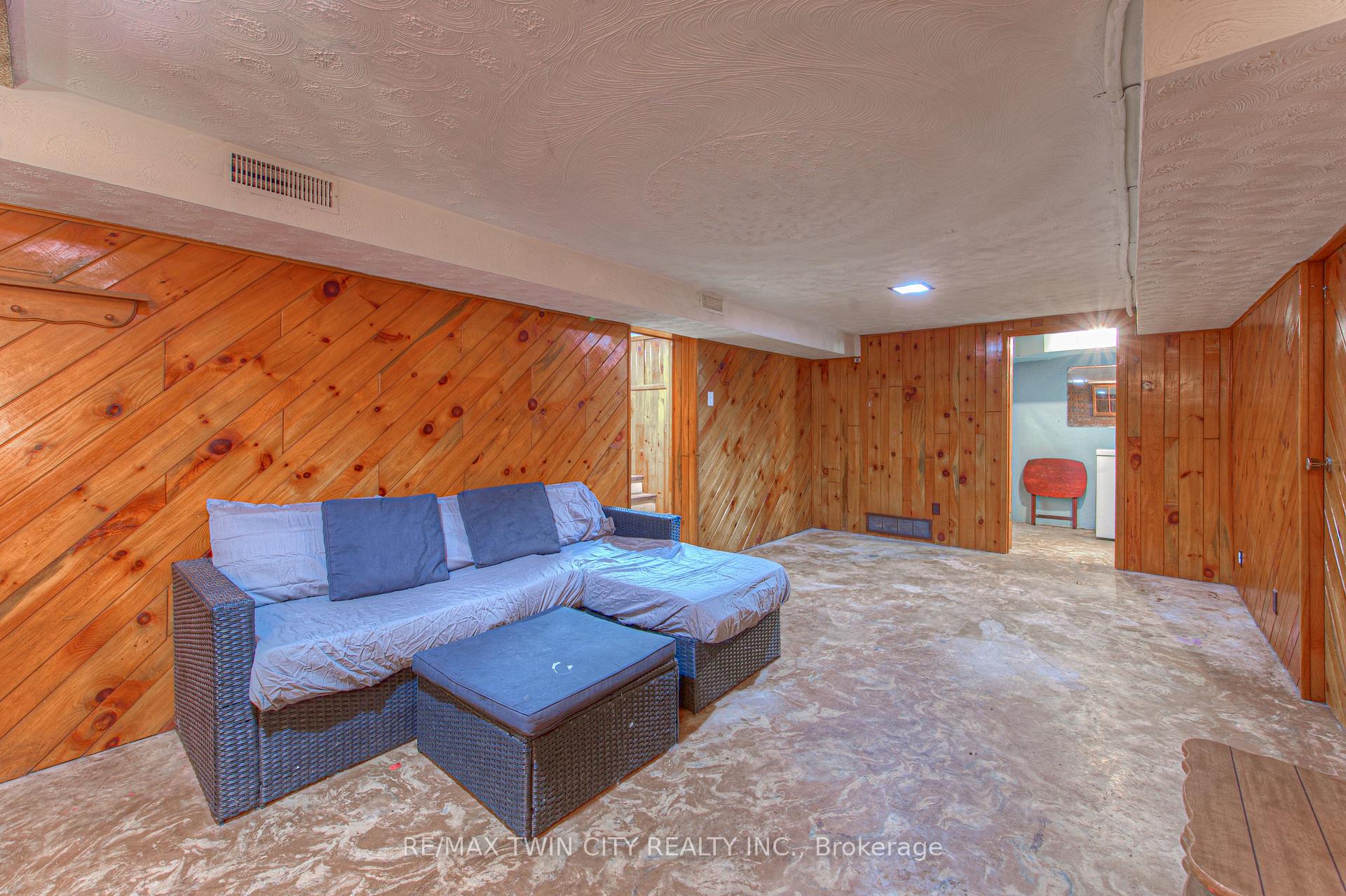 Photo 17 of 146 Wilson Avenue, Kitchener — HOMEH