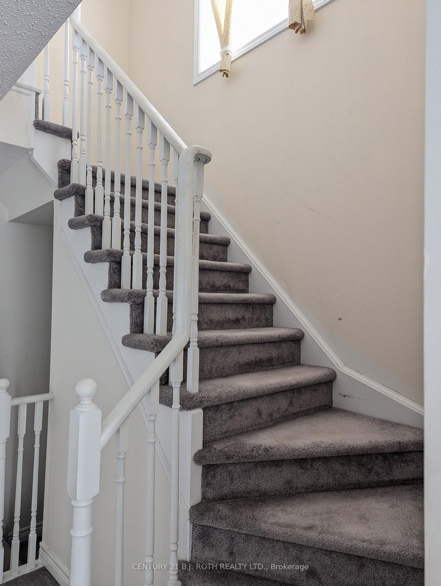 Photo 21 of 933 Cook Crescent, Shelburne — HOMEH