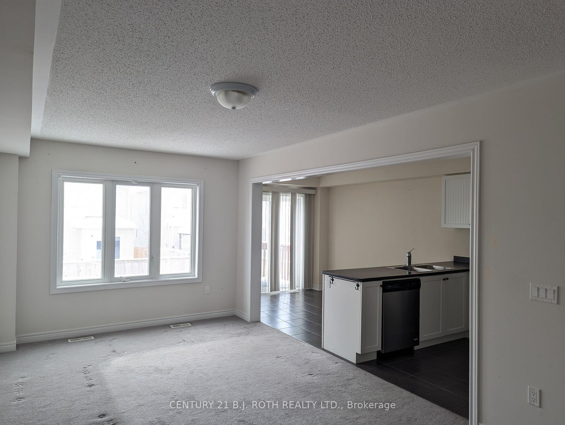 Photo 14 of 933 Cook Crescent, Shelburne — HOMEH