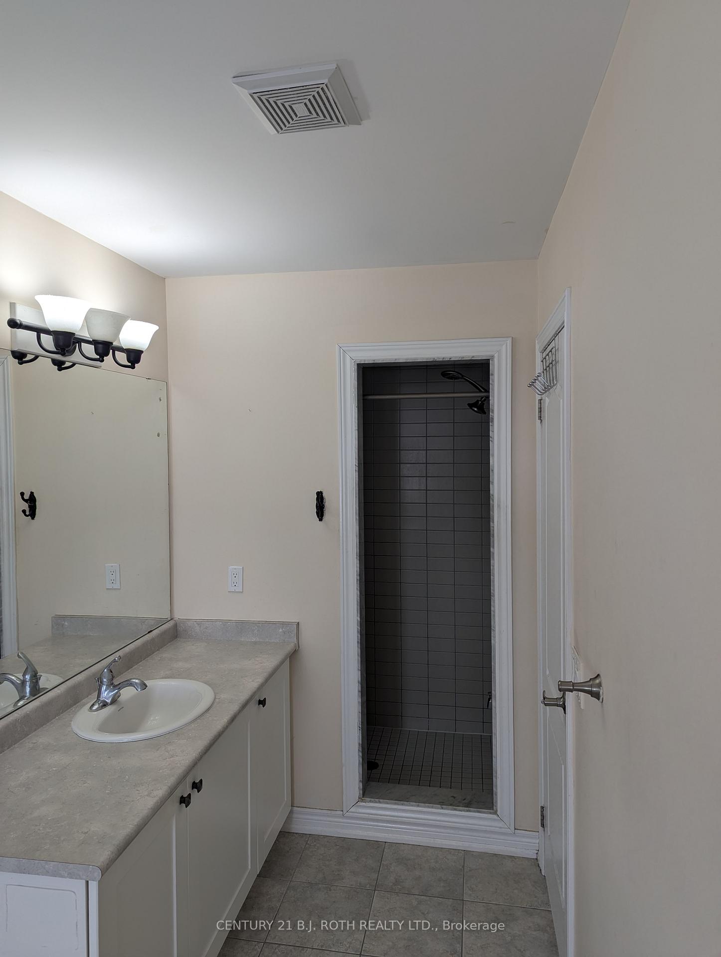 Photo 5 of 933 Cook Crescent, Shelburne — HOMEH