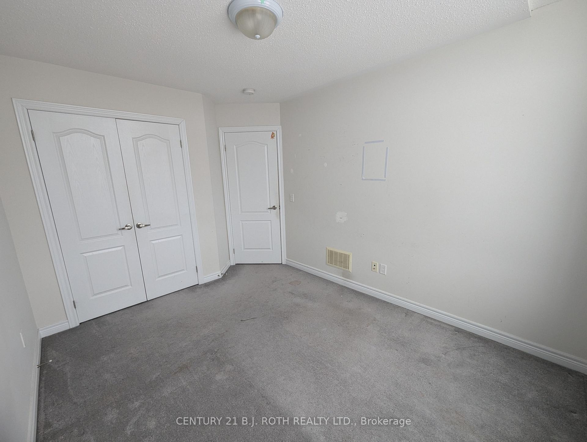 Photo 15 of 933 Cook Crescent, Shelburne — HOMEH