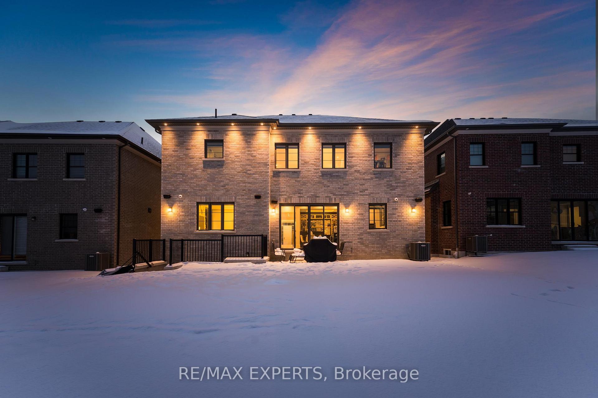 Photo 3 of 15 Seraville Street, Vaughan, Vellore Village — HOMEH