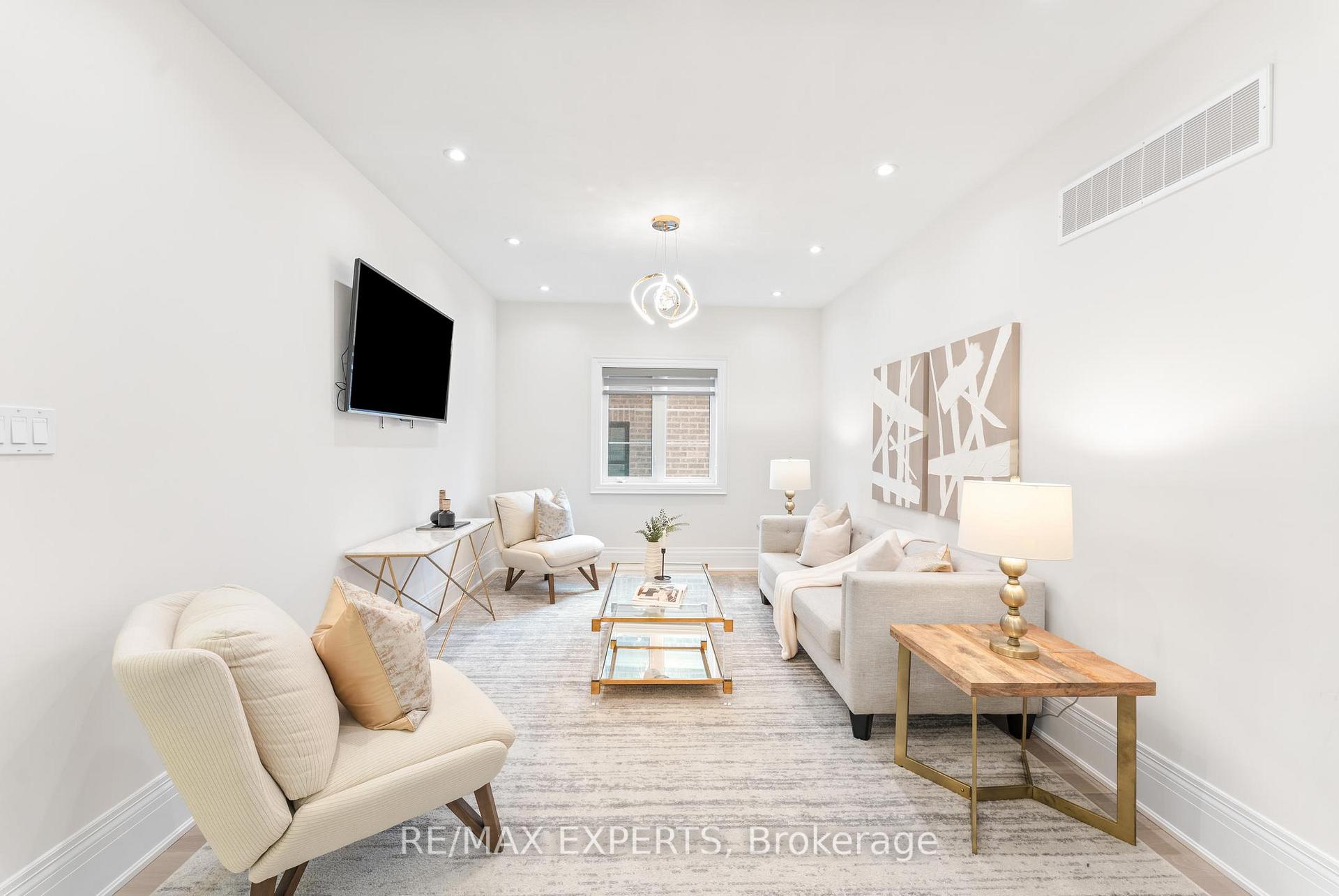 Photo 32 of 15 Seraville Street, Vaughan, Vellore Village — HOMEH