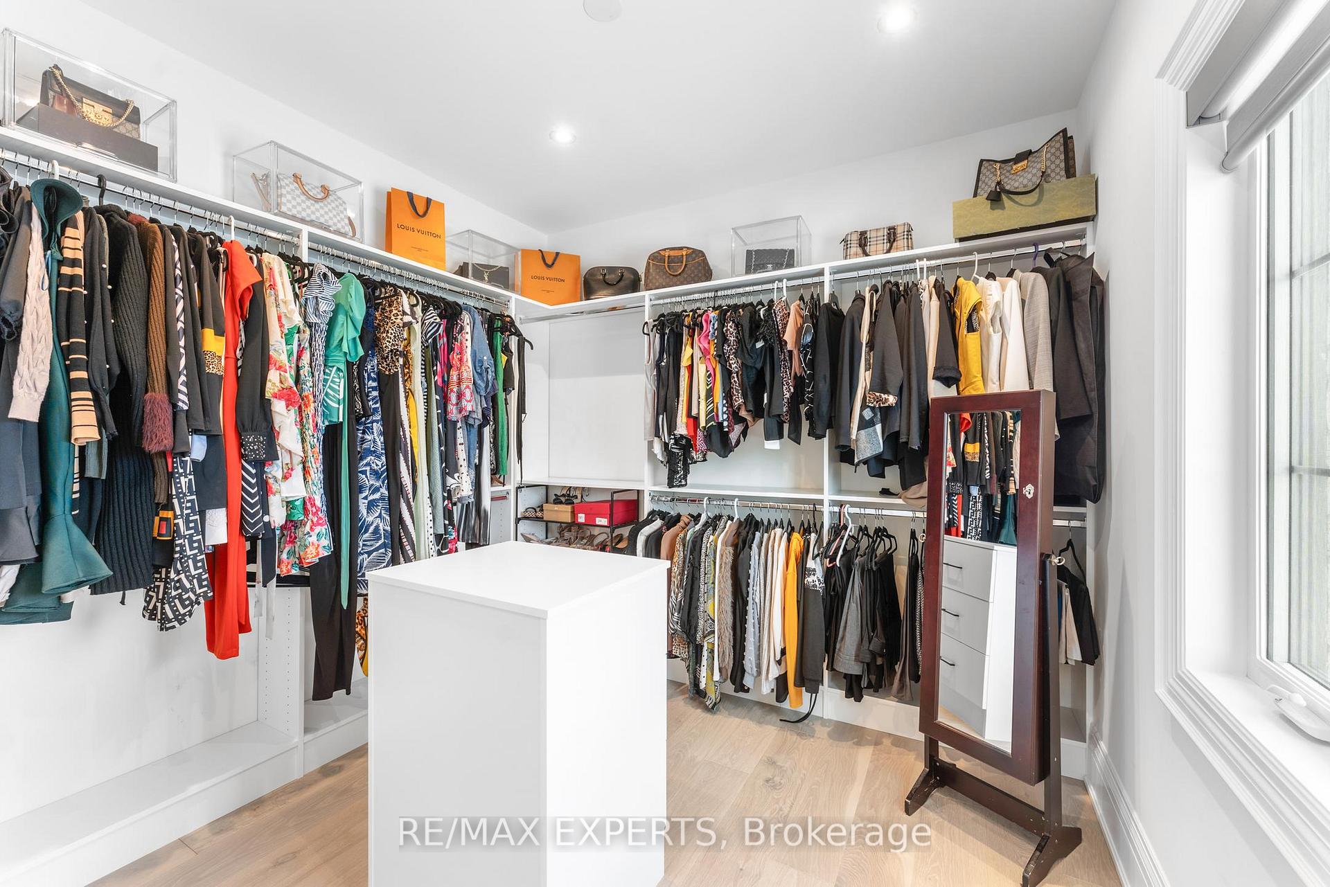 Photo 42 of 15 Seraville Street, Vaughan, Vellore Village — HOMEH
