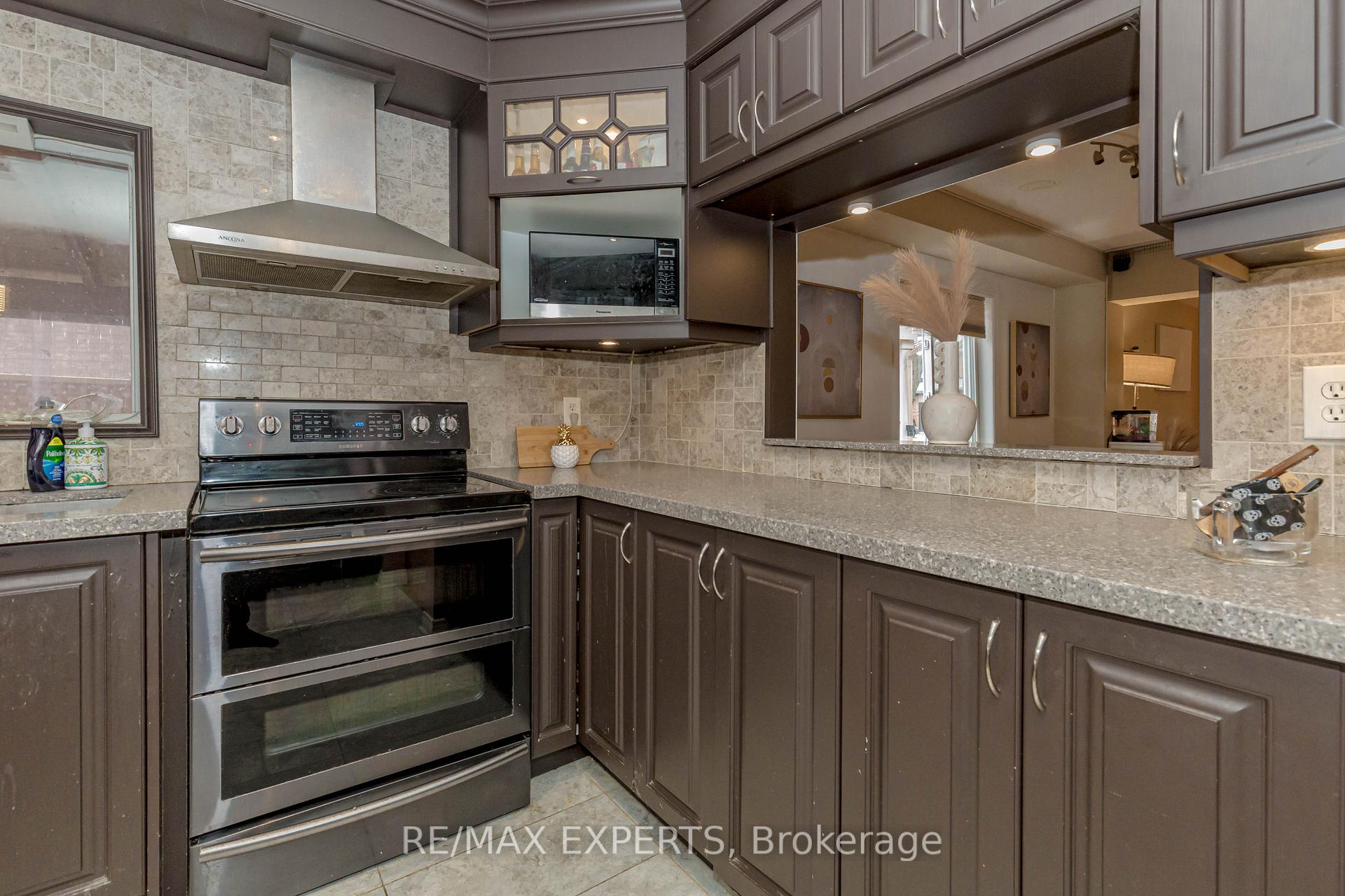 Photo 12 of 213 Equator Crescent, Vaughan, Vellore Village — HOMEH