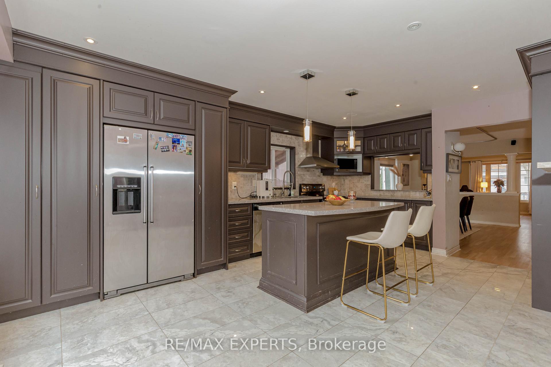Photo 32 of 213 Equator Crescent, Vaughan, Vellore Village — HOMEH