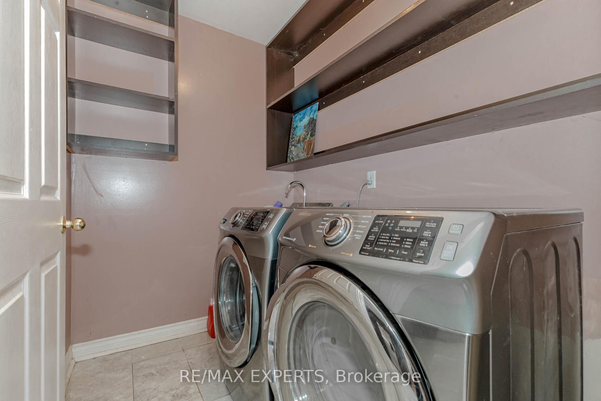 Photo 6 of 213 Equator Crescent, Vaughan, Vellore Village — HOMEH