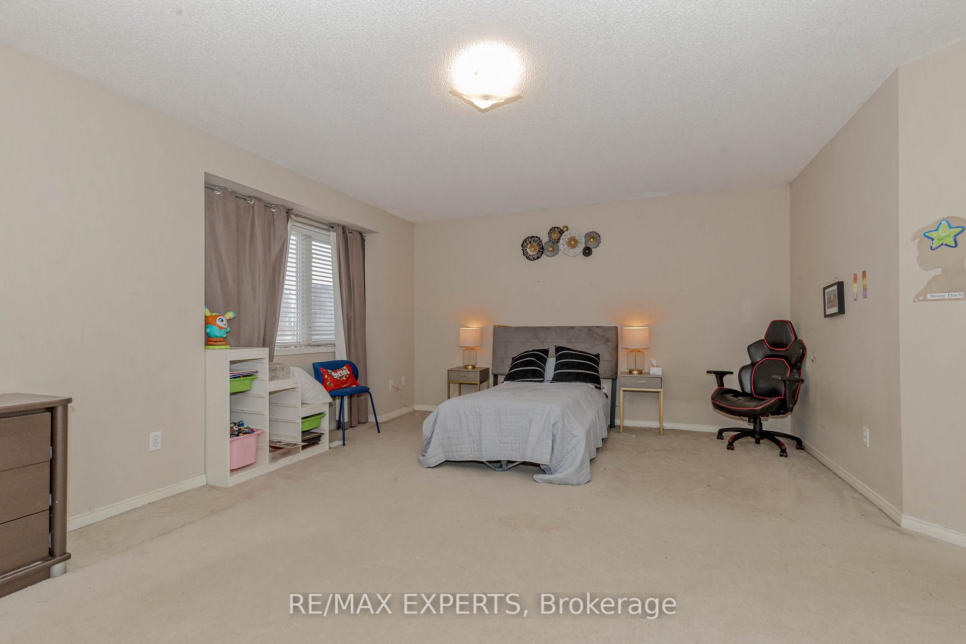Photo 21 of 213 Equator Crescent, Vaughan, Vellore Village — HOMEH