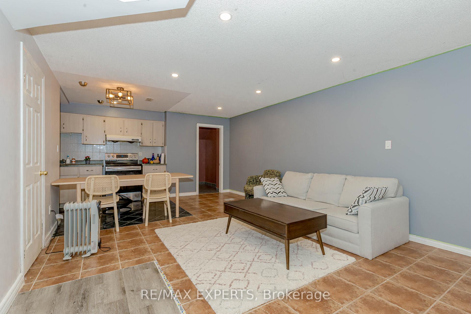 Photo 13 of 213 Equator Crescent, Vaughan, Vellore Village — HOMEH
