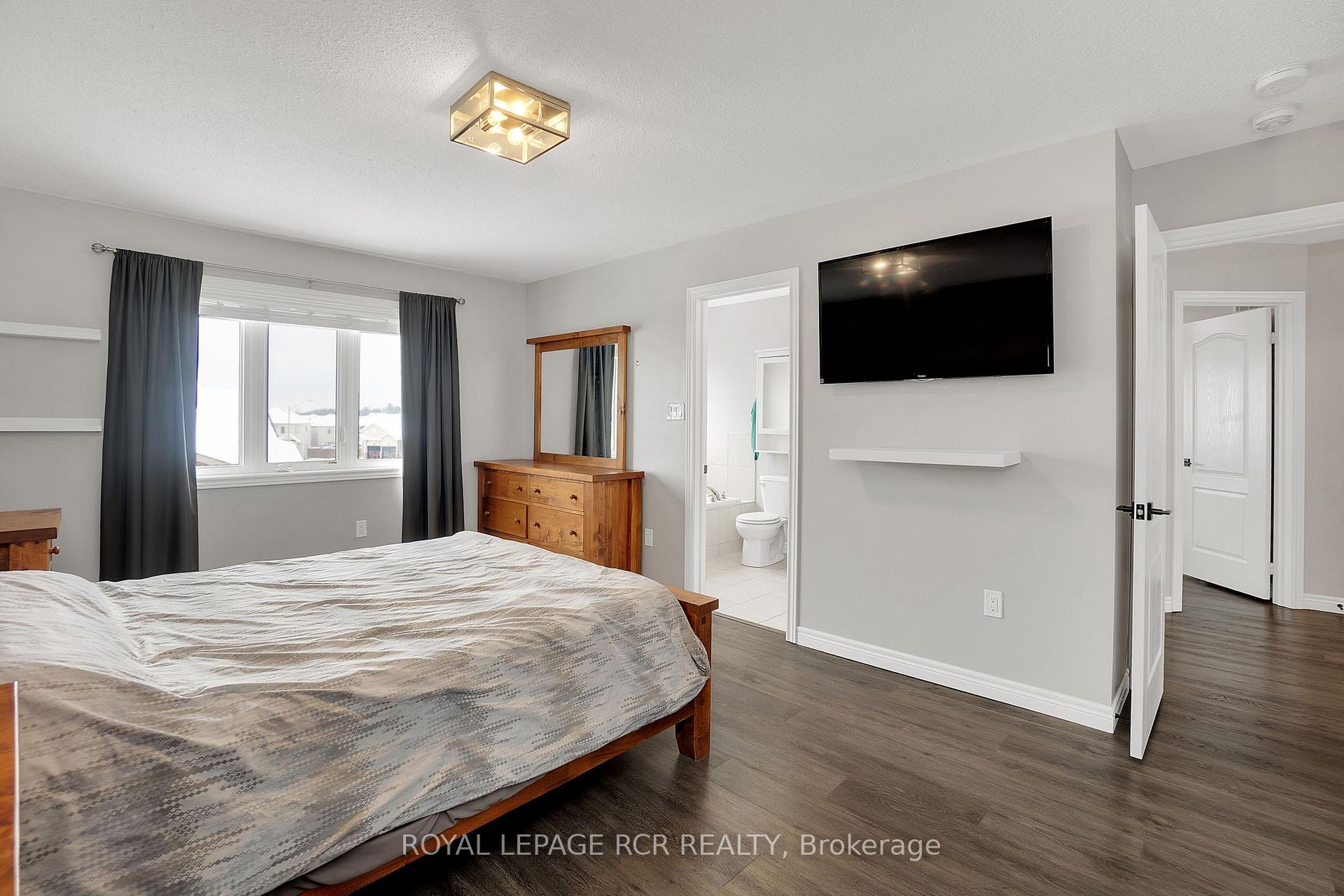 Photo 13 of 180 Greenwood Drive, Essa, Angus — HOMEH