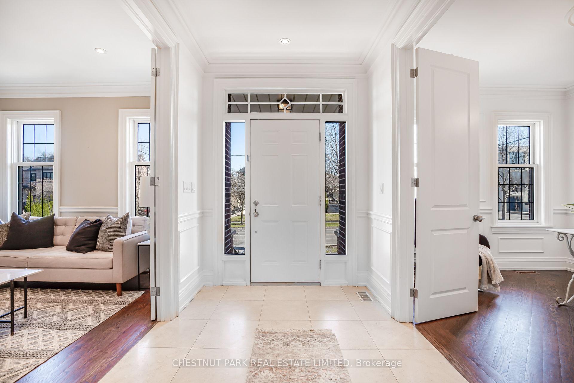 Photo 3 of 676 Glencairn Avenue, Toronto, Englemount-Lawrence — HOMEH