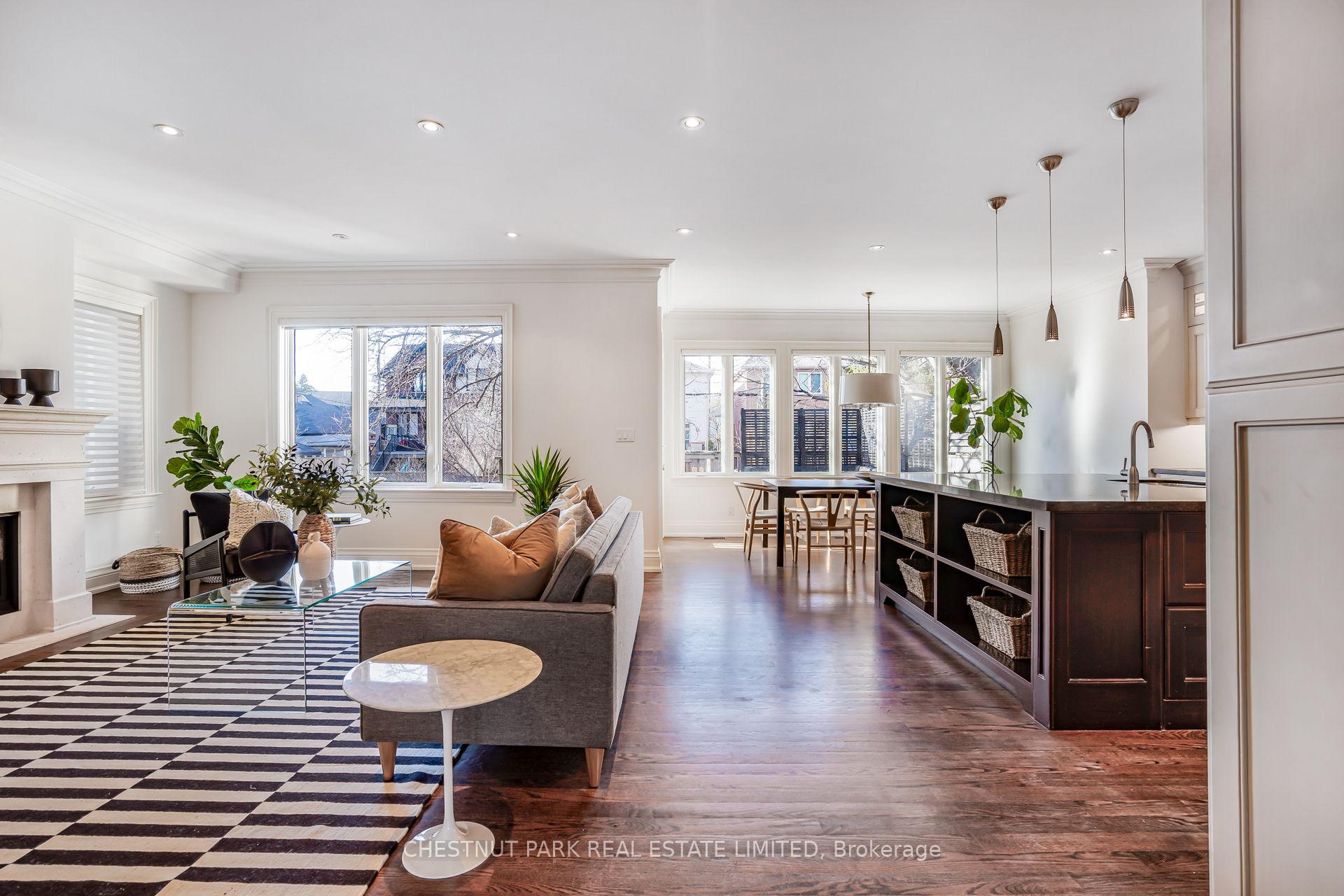 Photo 4 of 676 Glencairn Avenue, Toronto, Englemount-Lawrence — HOMEH