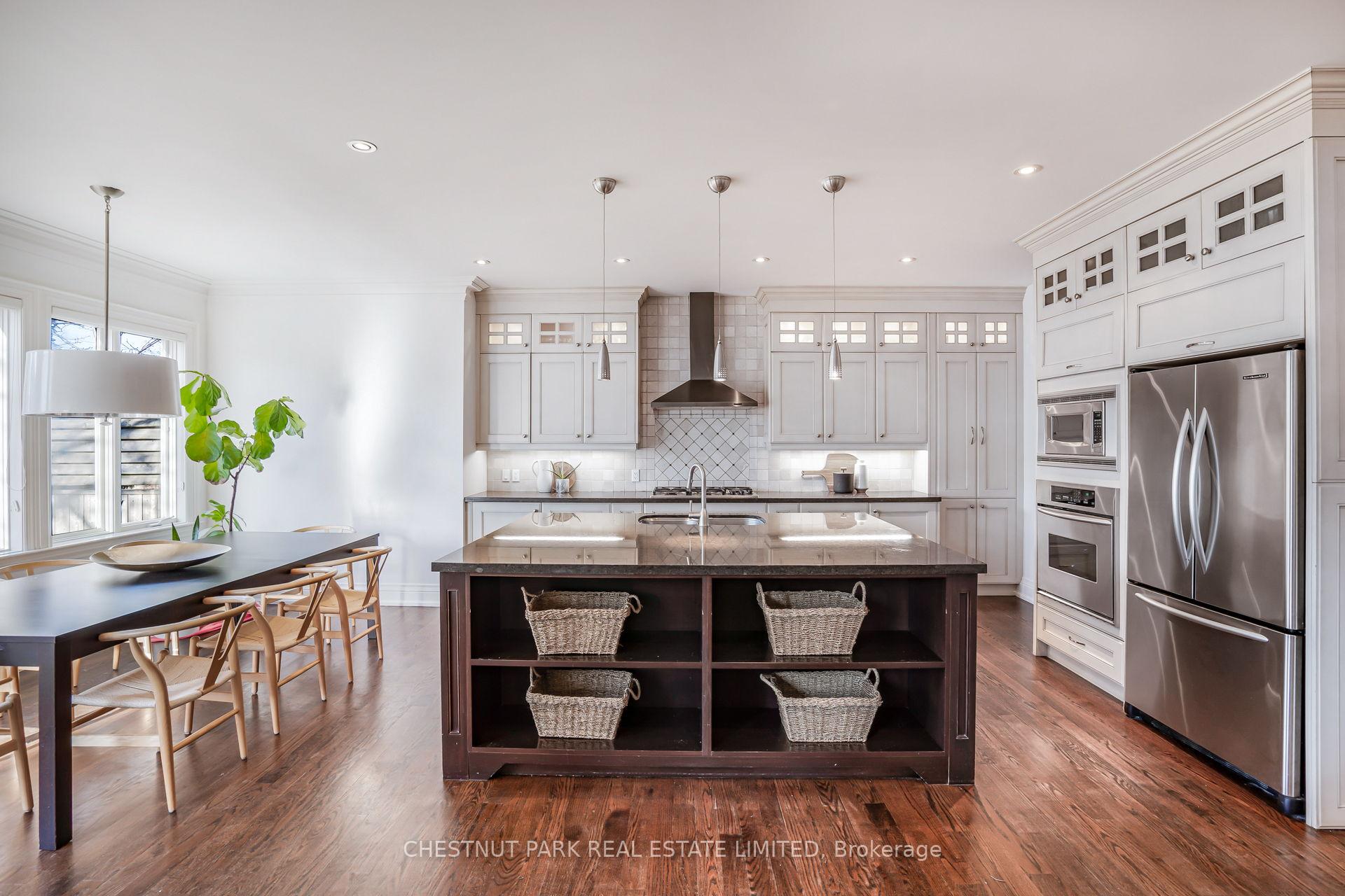 Photo 16 of 676 Glencairn Avenue, Toronto, Englemount-Lawrence — HOMEH