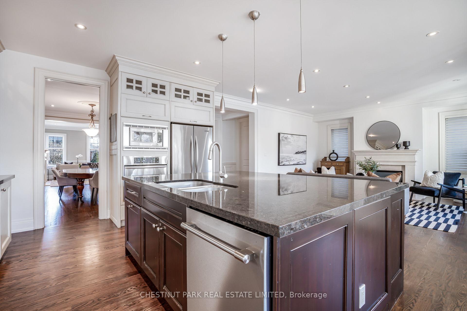 Photo 14 of 676 Glencairn Avenue, Toronto, Englemount-Lawrence — HOMEH