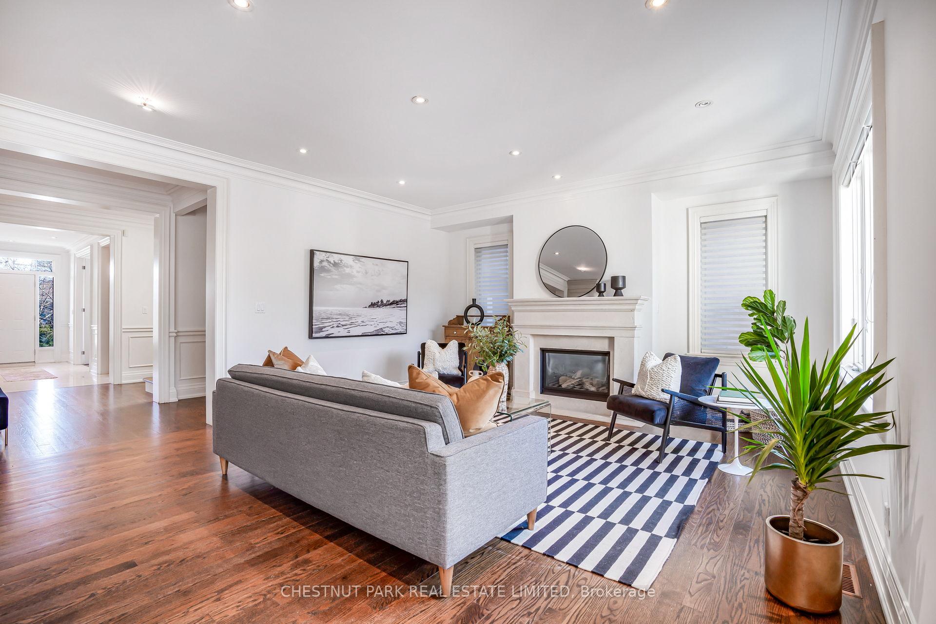 Photo 19 of 676 Glencairn Avenue, Toronto, Englemount-Lawrence — HOMEH