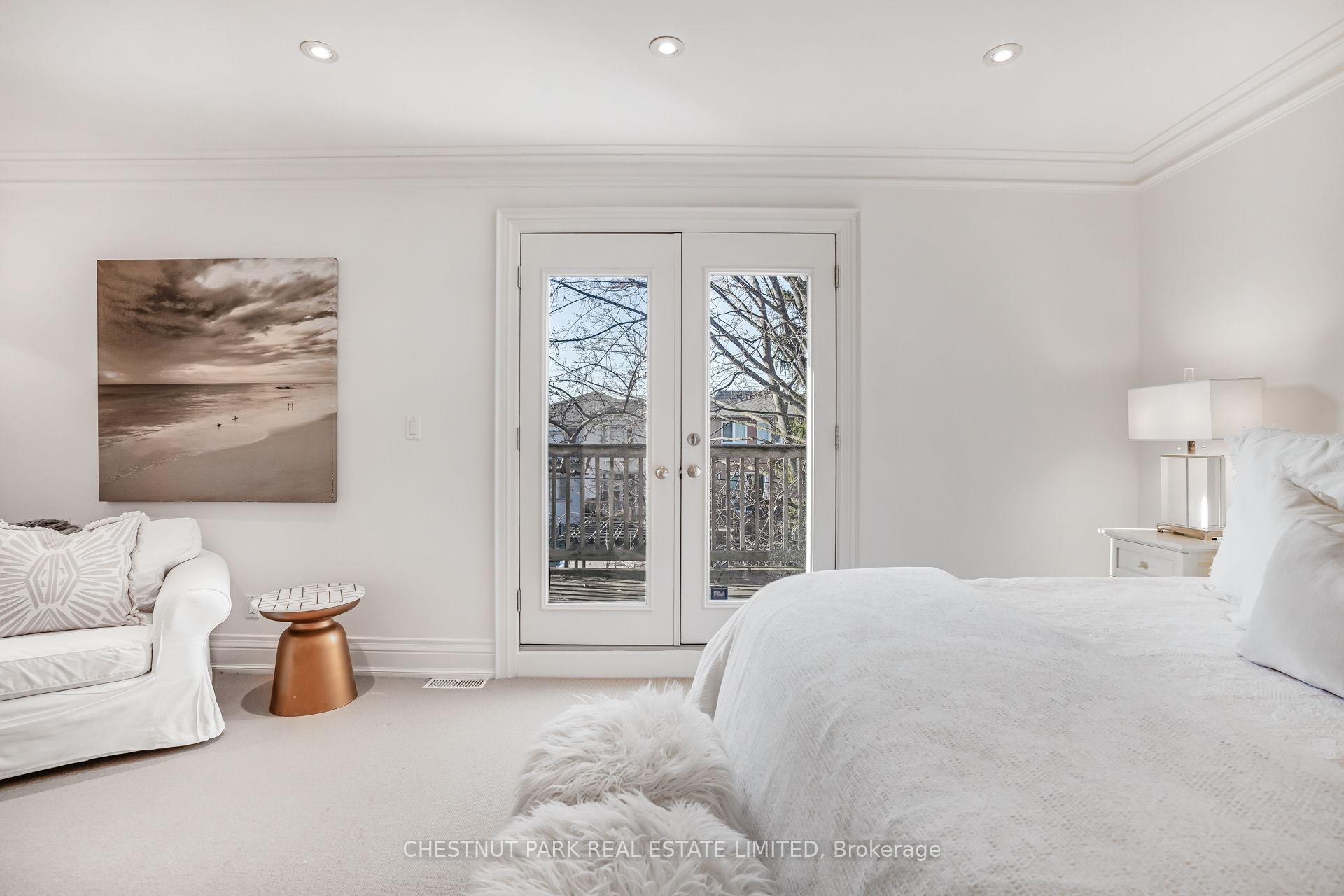 Photo 26 of 676 Glencairn Avenue, Toronto, Englemount-Lawrence — HOMEH