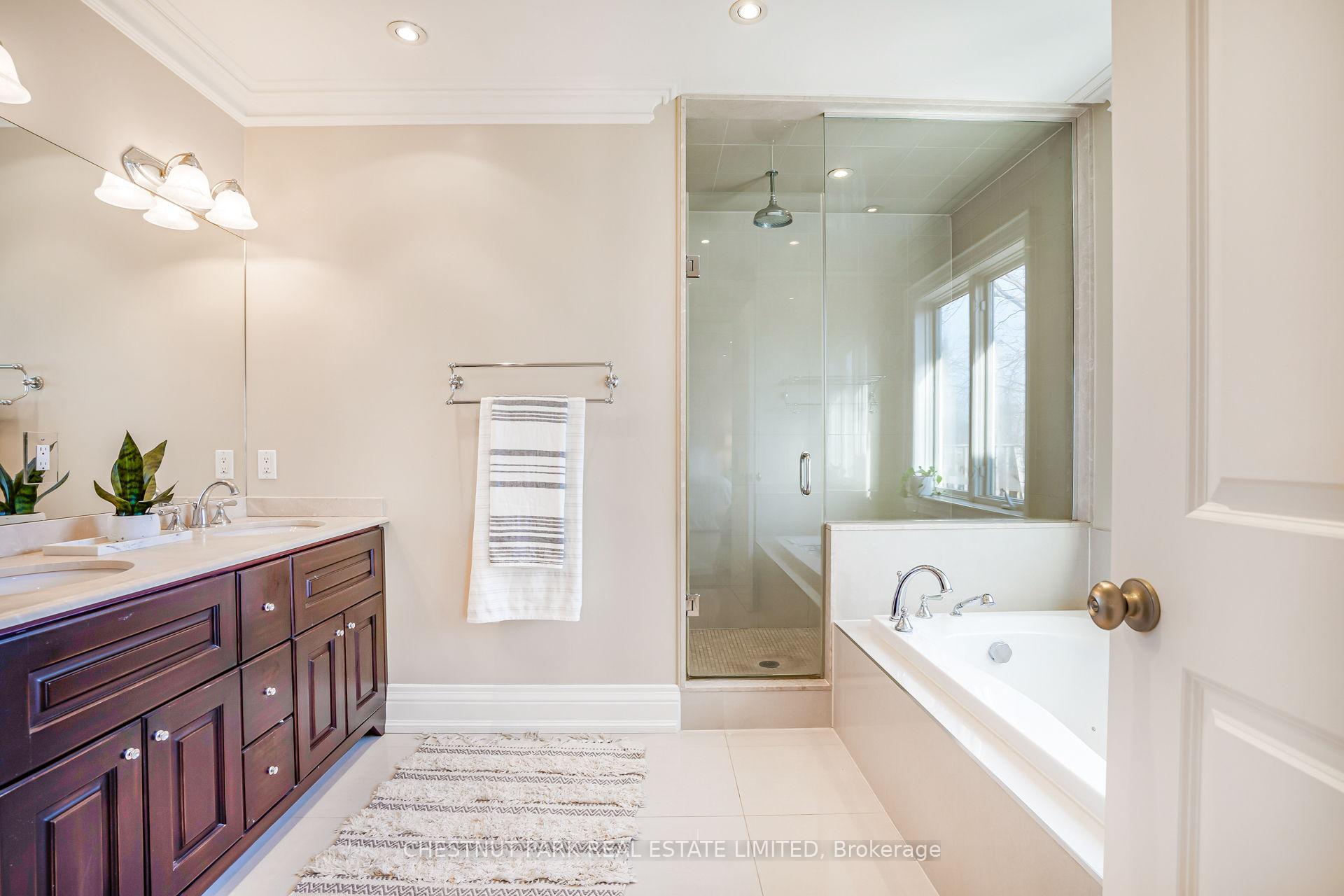 Photo 25 of 676 Glencairn Avenue, Toronto, Englemount-Lawrence — HOMEH
