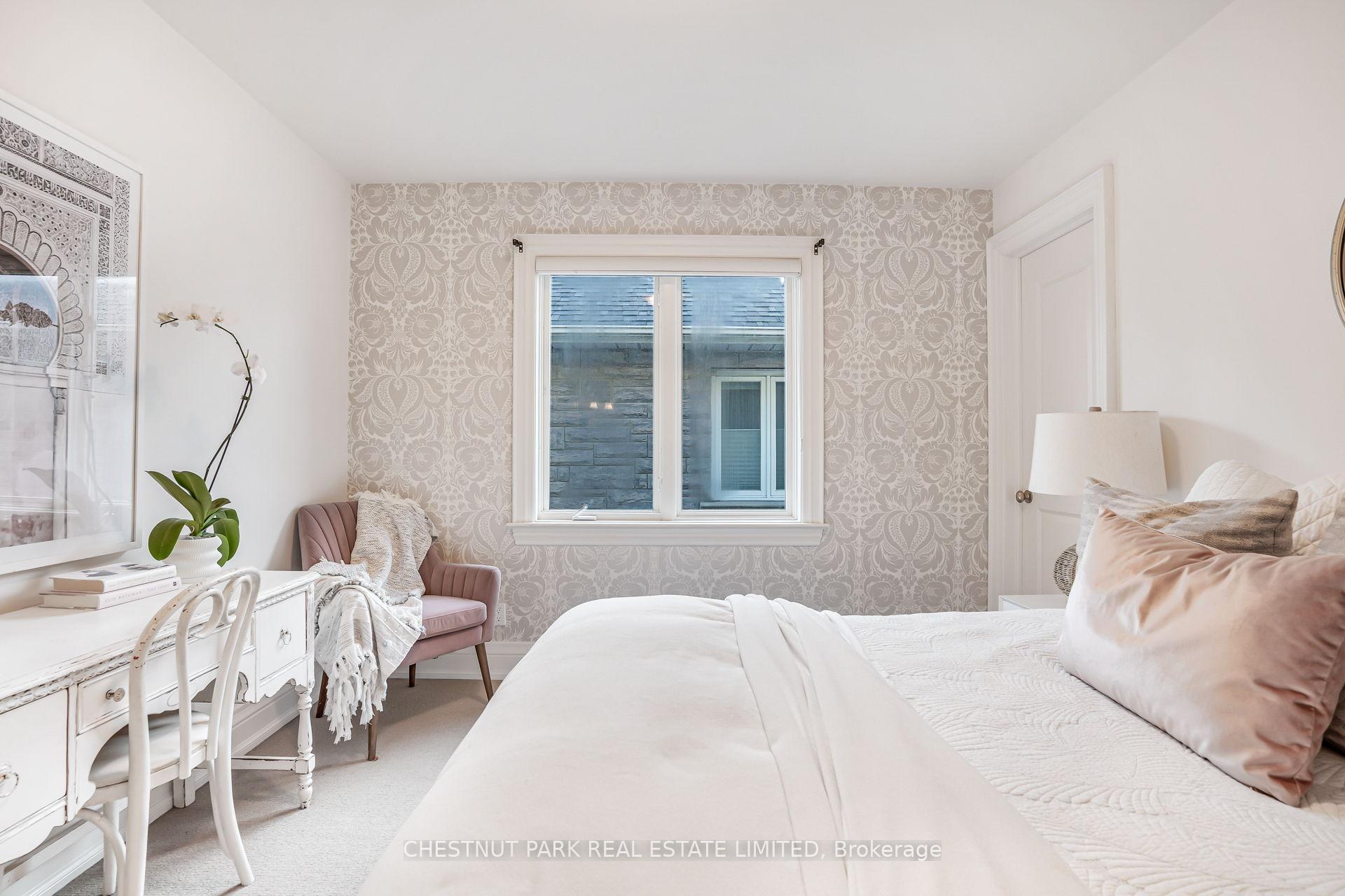 Photo 23 of 676 Glencairn Avenue, Toronto, Englemount-Lawrence — HOMEH