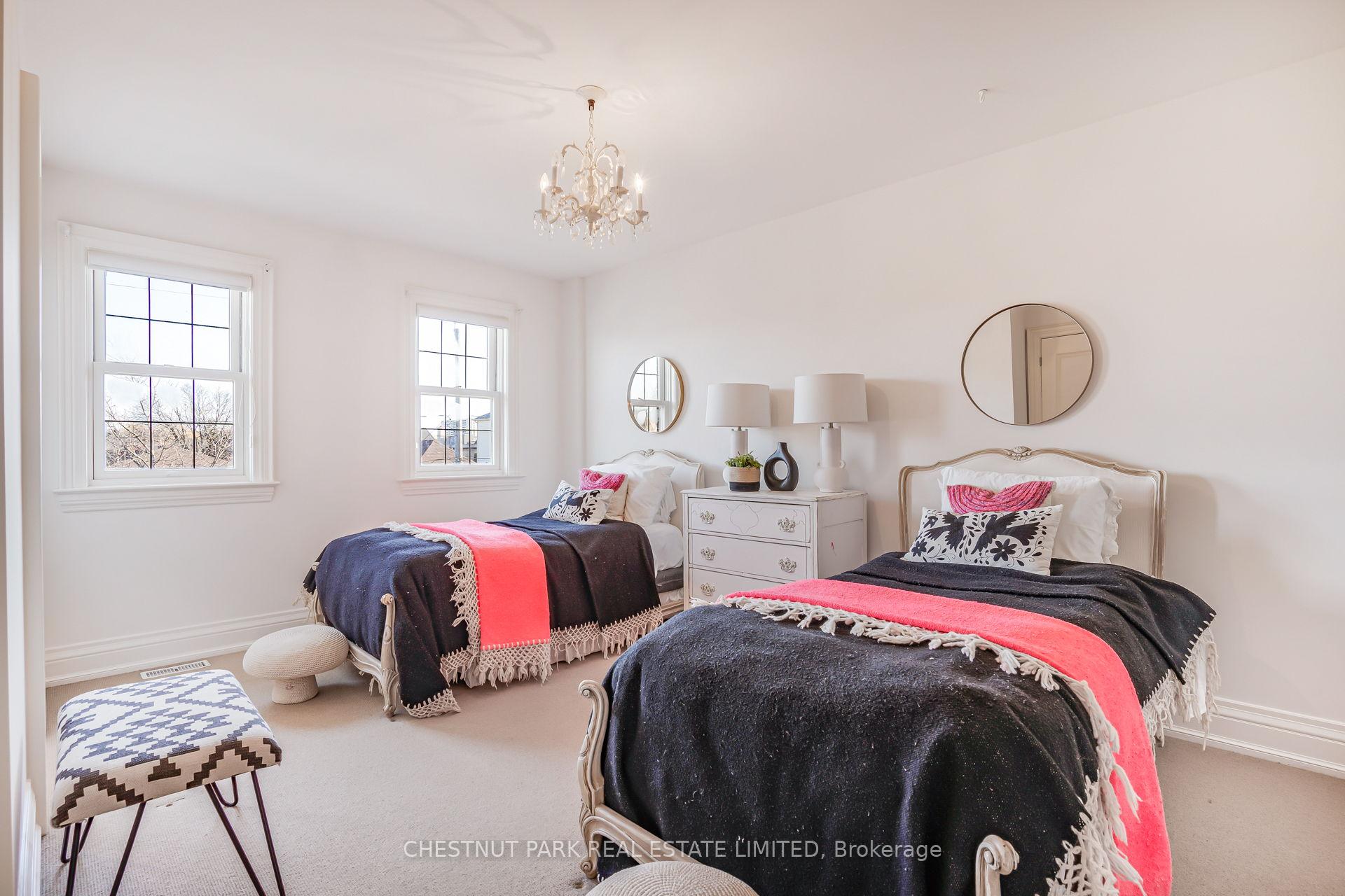 Photo 22 of 676 Glencairn Avenue, Toronto, Englemount-Lawrence — HOMEH