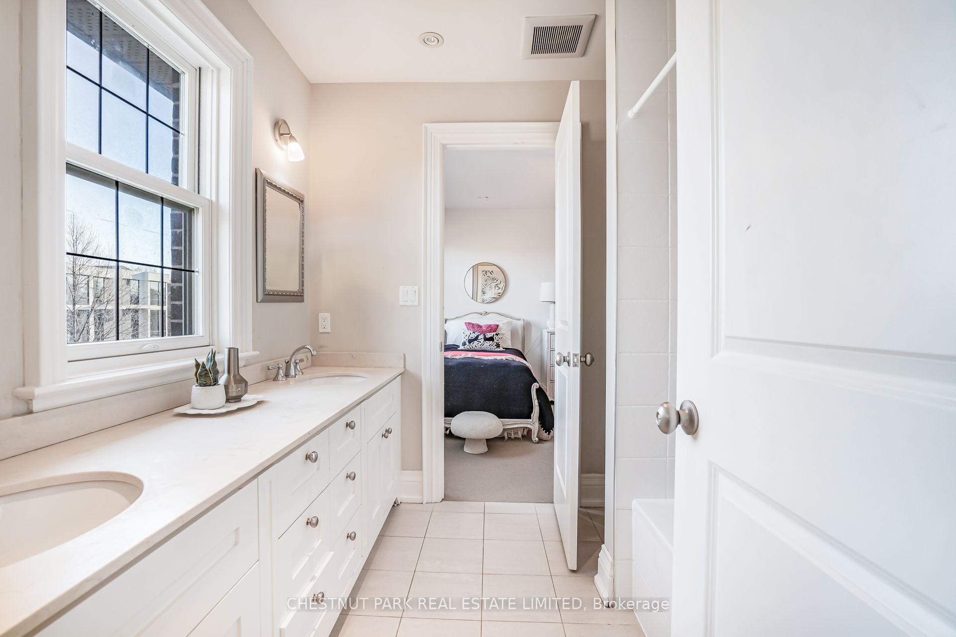 Photo 27 of 676 Glencairn Avenue, Toronto, Englemount-Lawrence — HOMEH