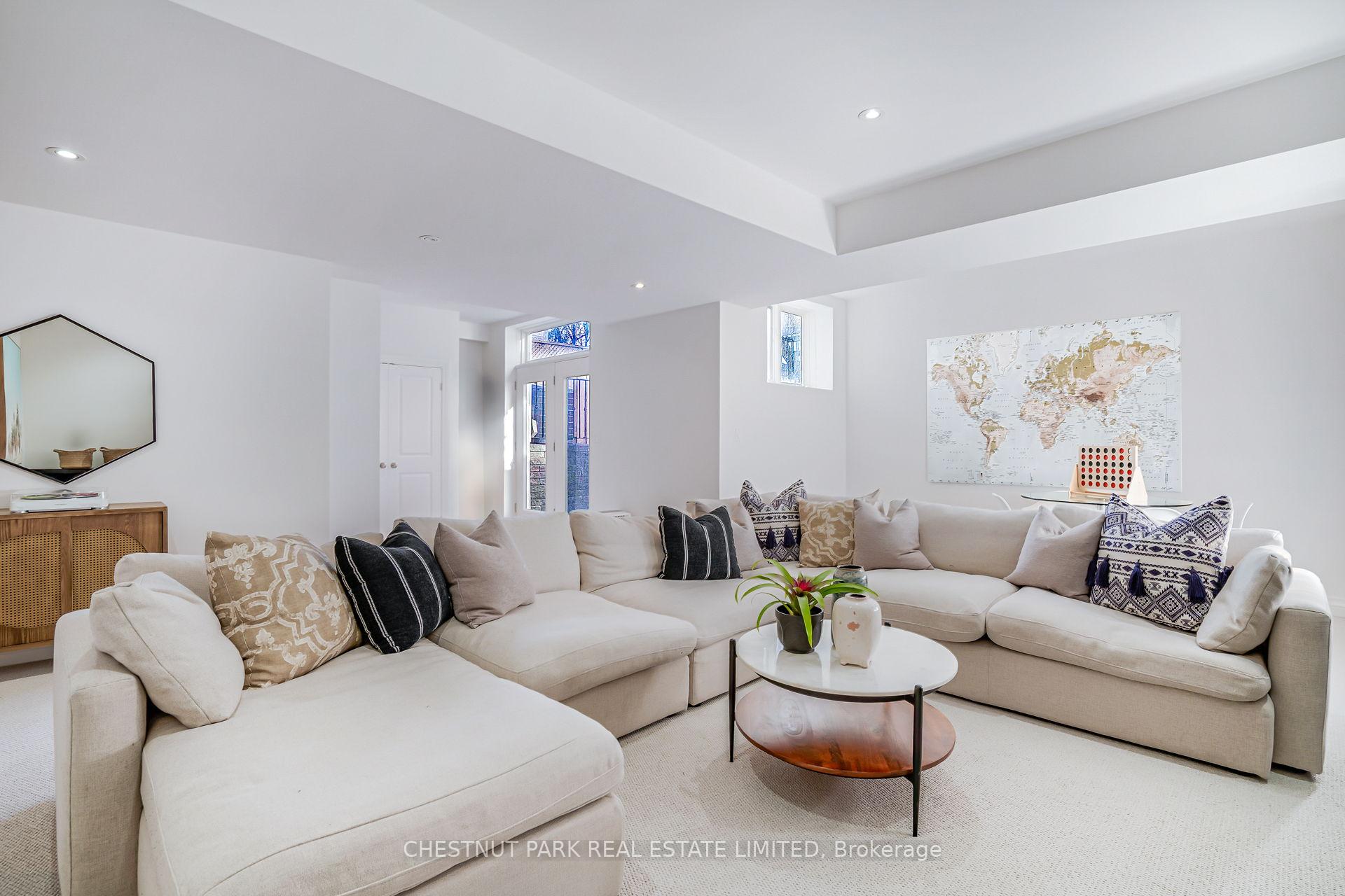 Photo 31 of 676 Glencairn Avenue, Toronto, Englemount-Lawrence — HOMEH