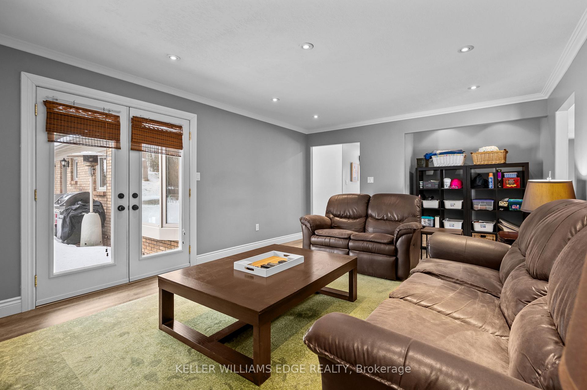 Photo 23 of 402 Carlisle Road, Hamilton, Carlisle — HOMEH